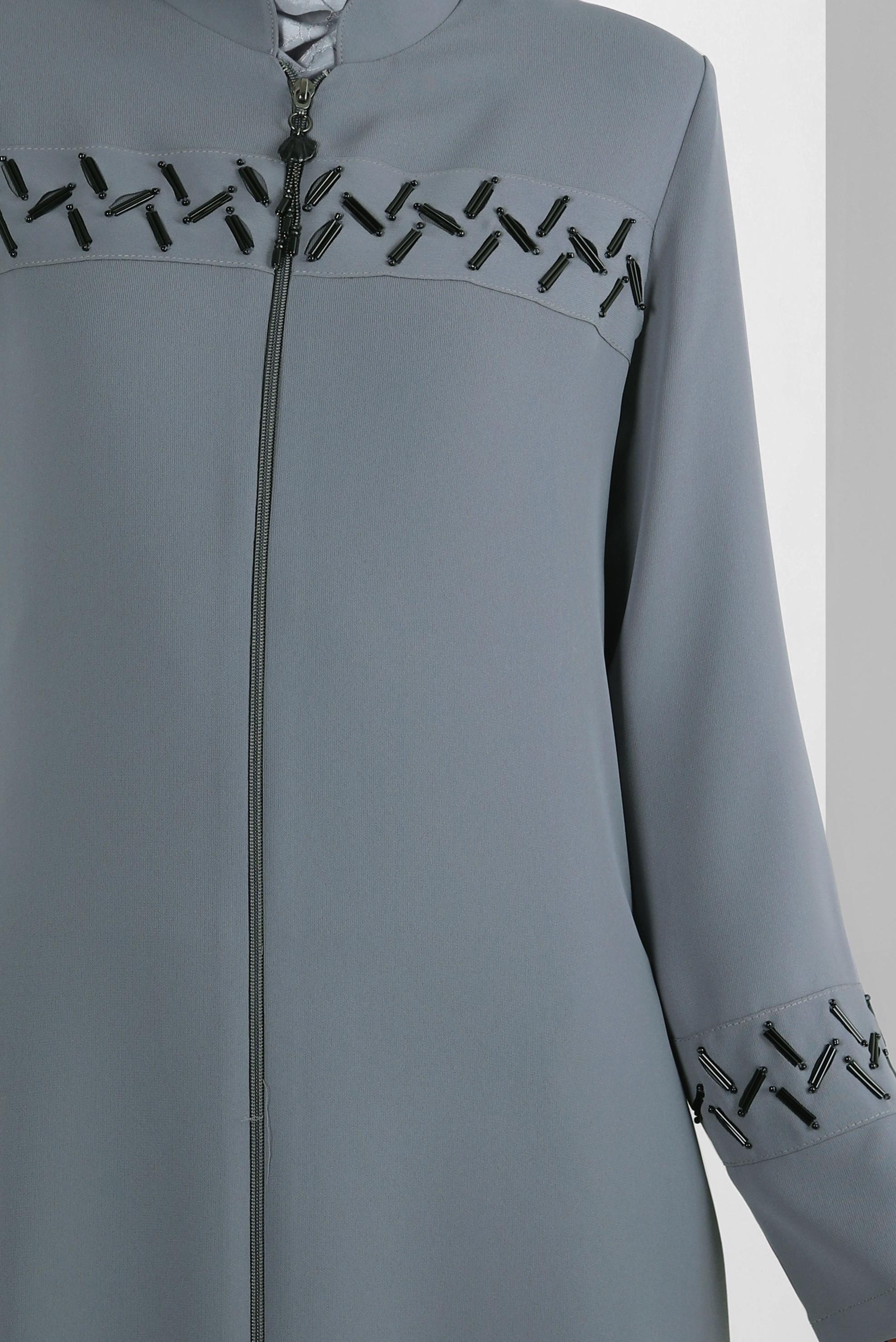 Tesettür giyim GRİ BONCUK DETAYLI FERMUARLI PARDESÜ 10724