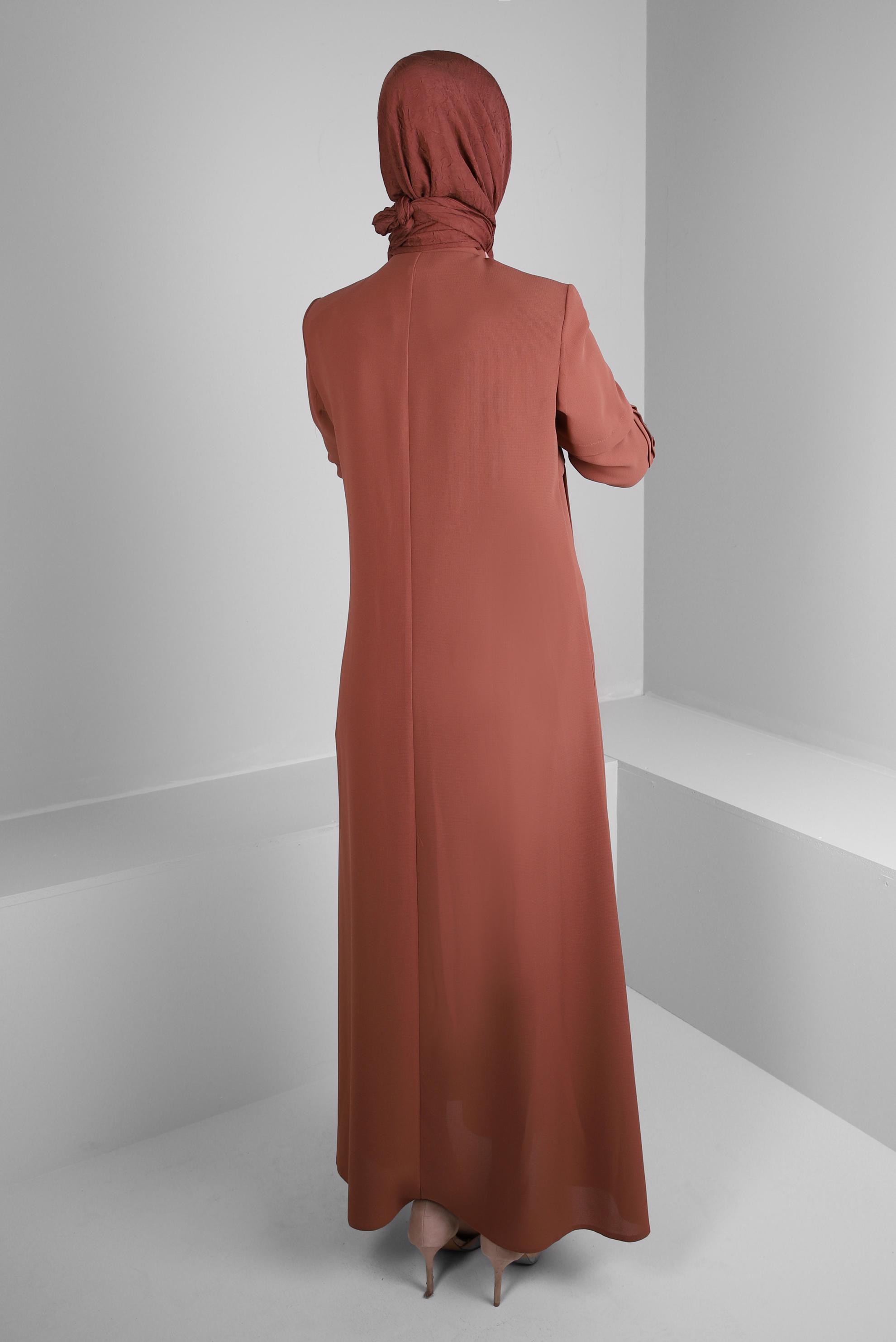 Tesettür giyim TURUNCU TAŞ İŞLEME DETAYLI FERMUARLI PARDESÜ 10725