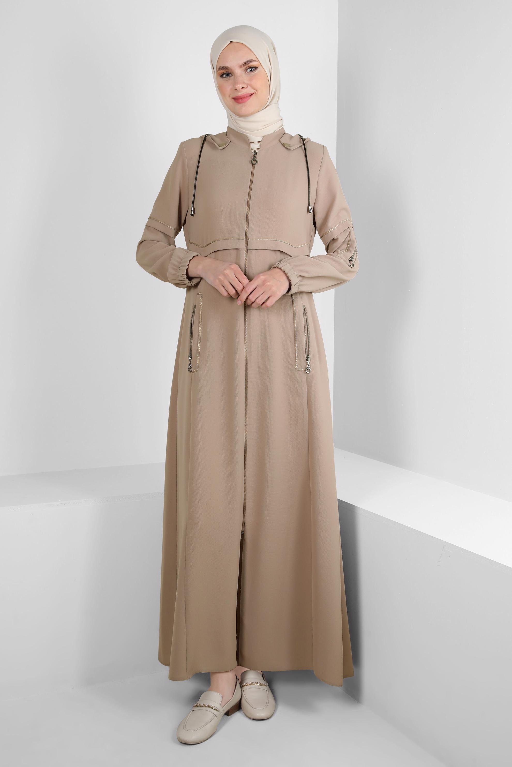 Tesettür giyim BEJ ÇIKARILABİLİR KAPÜŞONLU CEPLİ PARDESÜ 10726