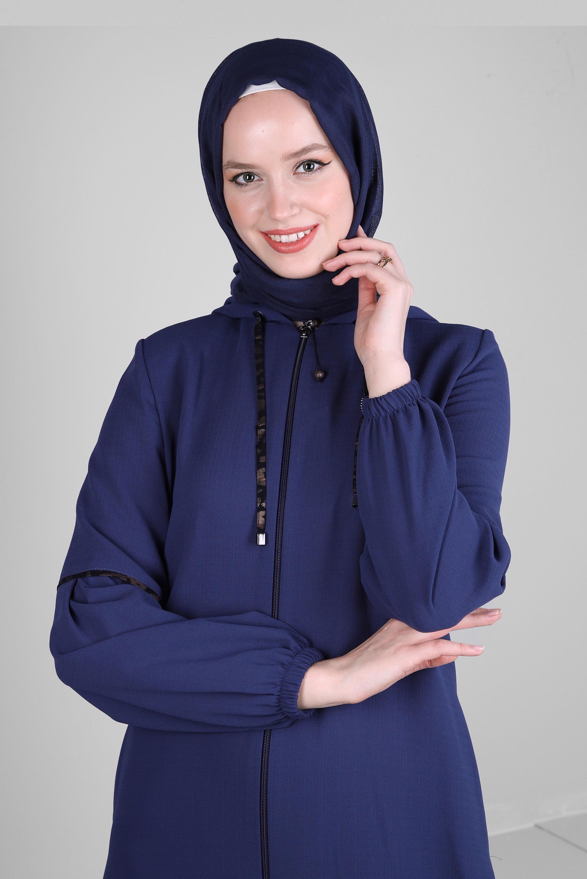Tesettür giyim LACİVERT KAPÜŞONLU FERMUARLI PARDESÜ 10728 