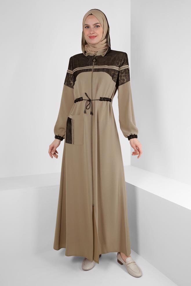 Tesettür giyim BEJ LEOPAR DESENLİ ÇIKARILABİLİR KAPÜŞONLU PARDESÜ 10729 - ALVİNA