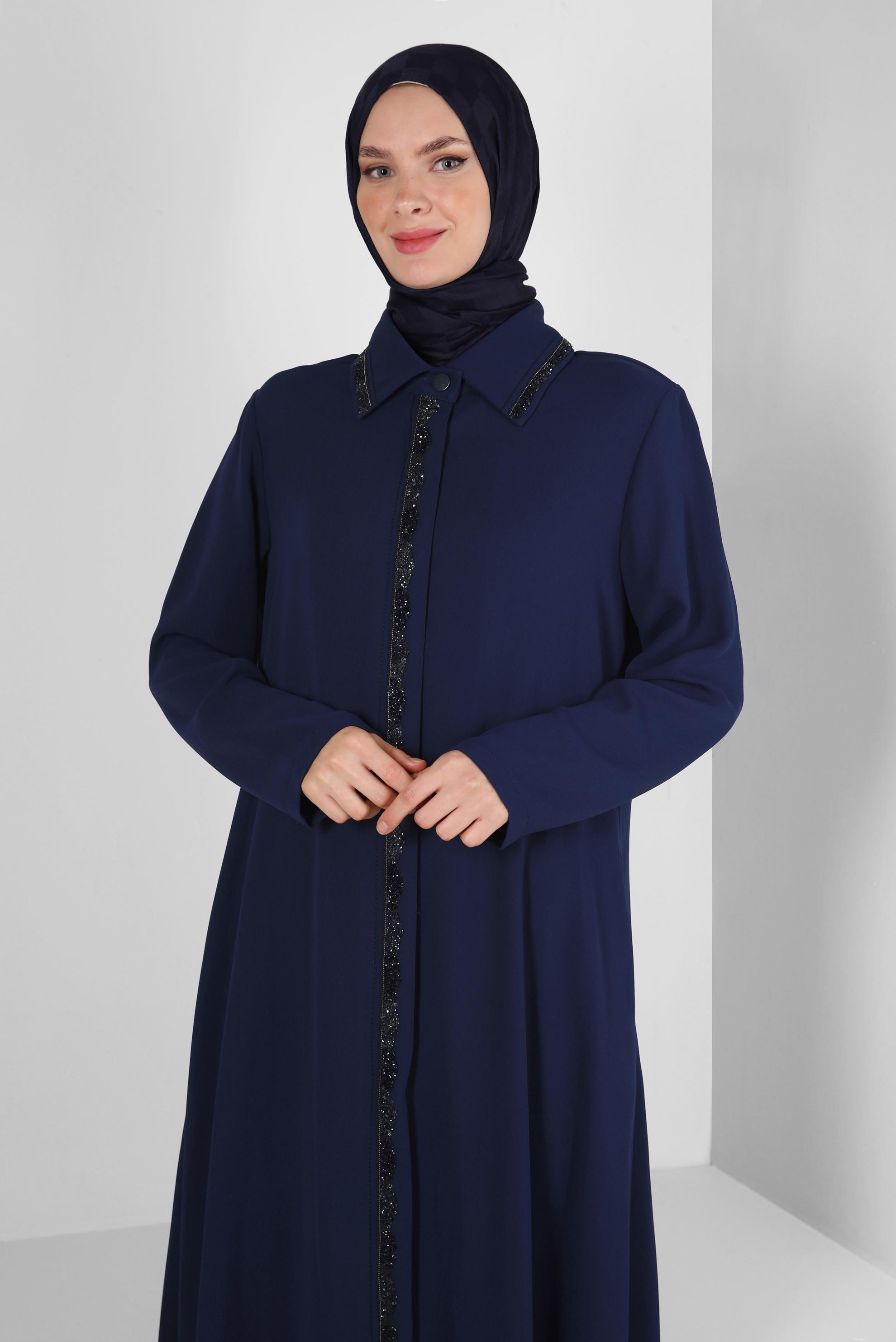 Tesettür giyim LACİVERT GİZLİ DÜĞMELİ TAŞ İŞLEMELİ PARDESÜ 10736