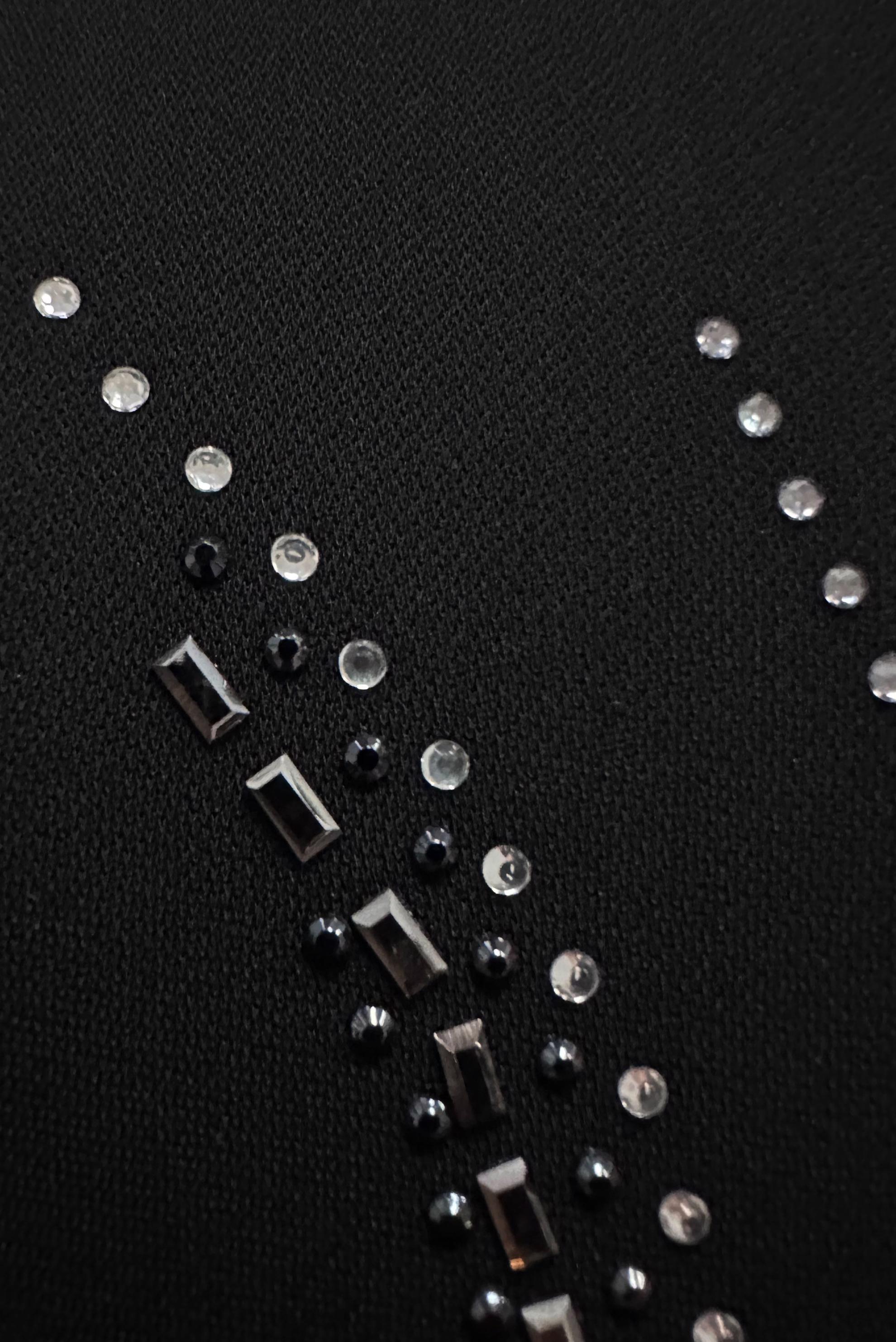 Tesettür giyim SİYAH KEMERLİ PİLİSE DETAYLI TAŞLI PARDESÜ 10750