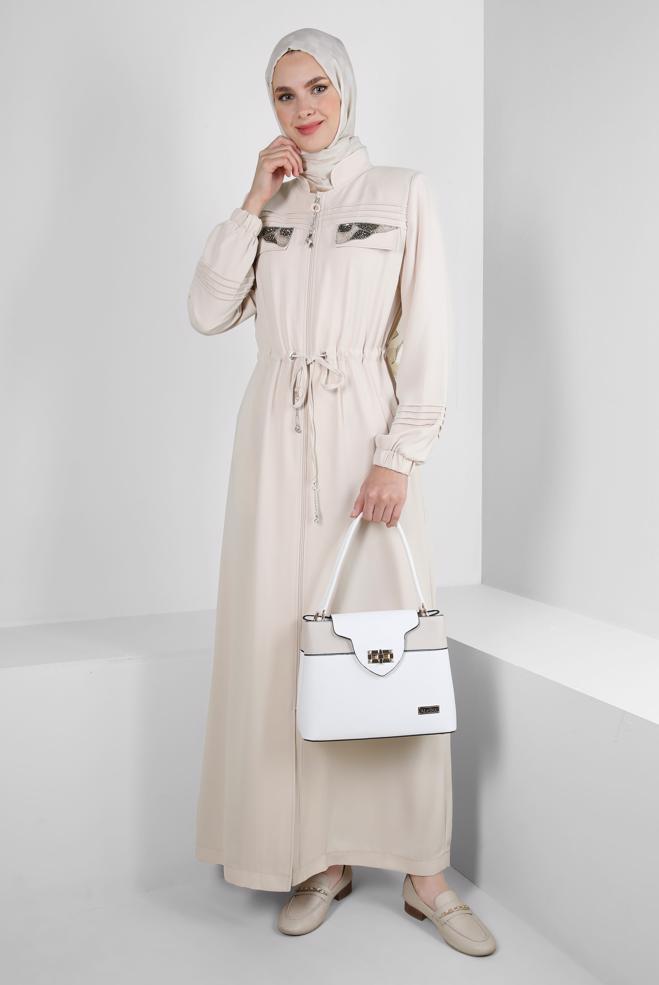 Vêtements hijab BEIGE MANTEAU DE FINITION TAILLE SMOCK AVEC DÉTAIL GEM 10761 - ALVİNA