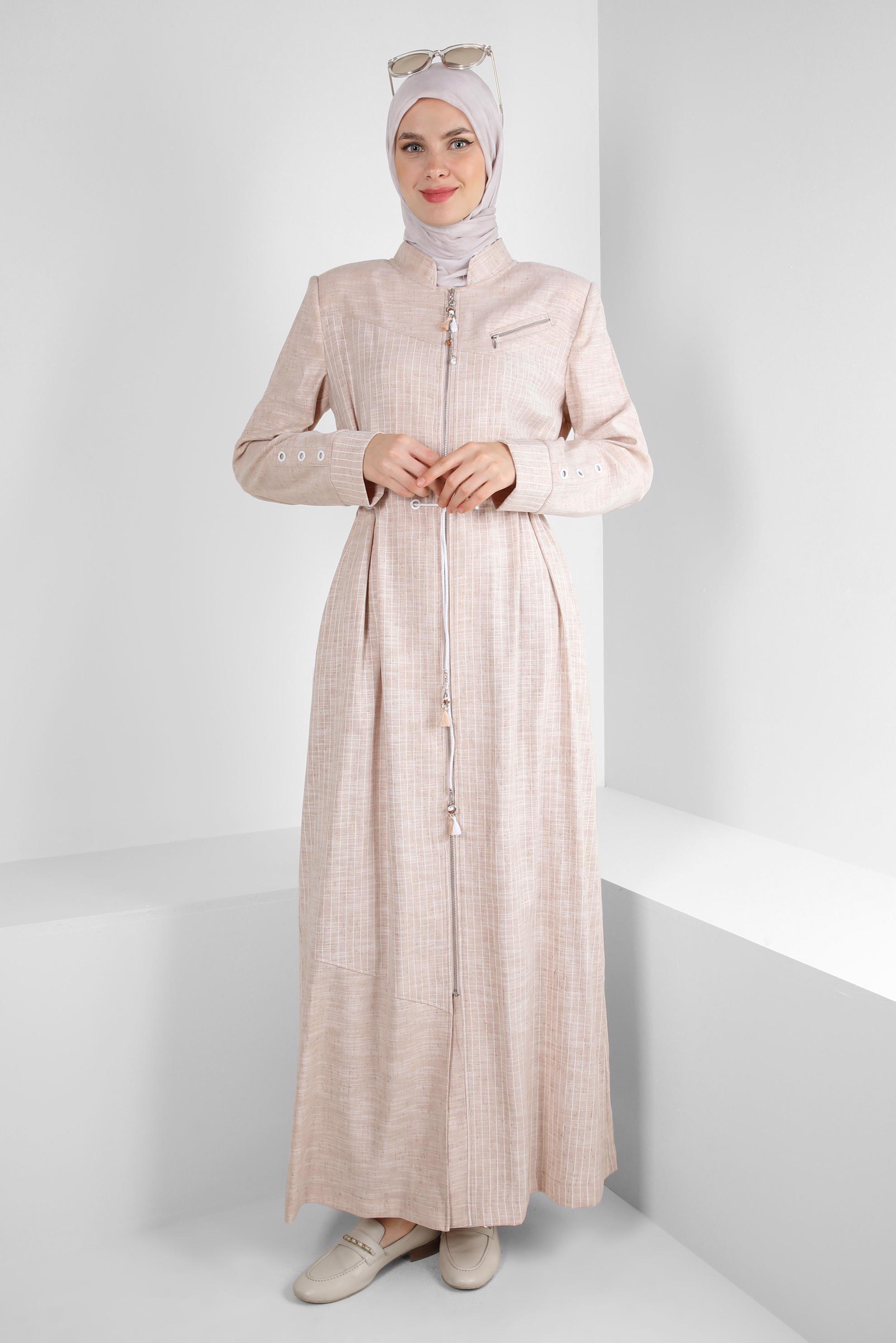 Tesettür giyim BEJ ÇİZGİLİ BELİ İP DETAYLI PARDESÜ 10768