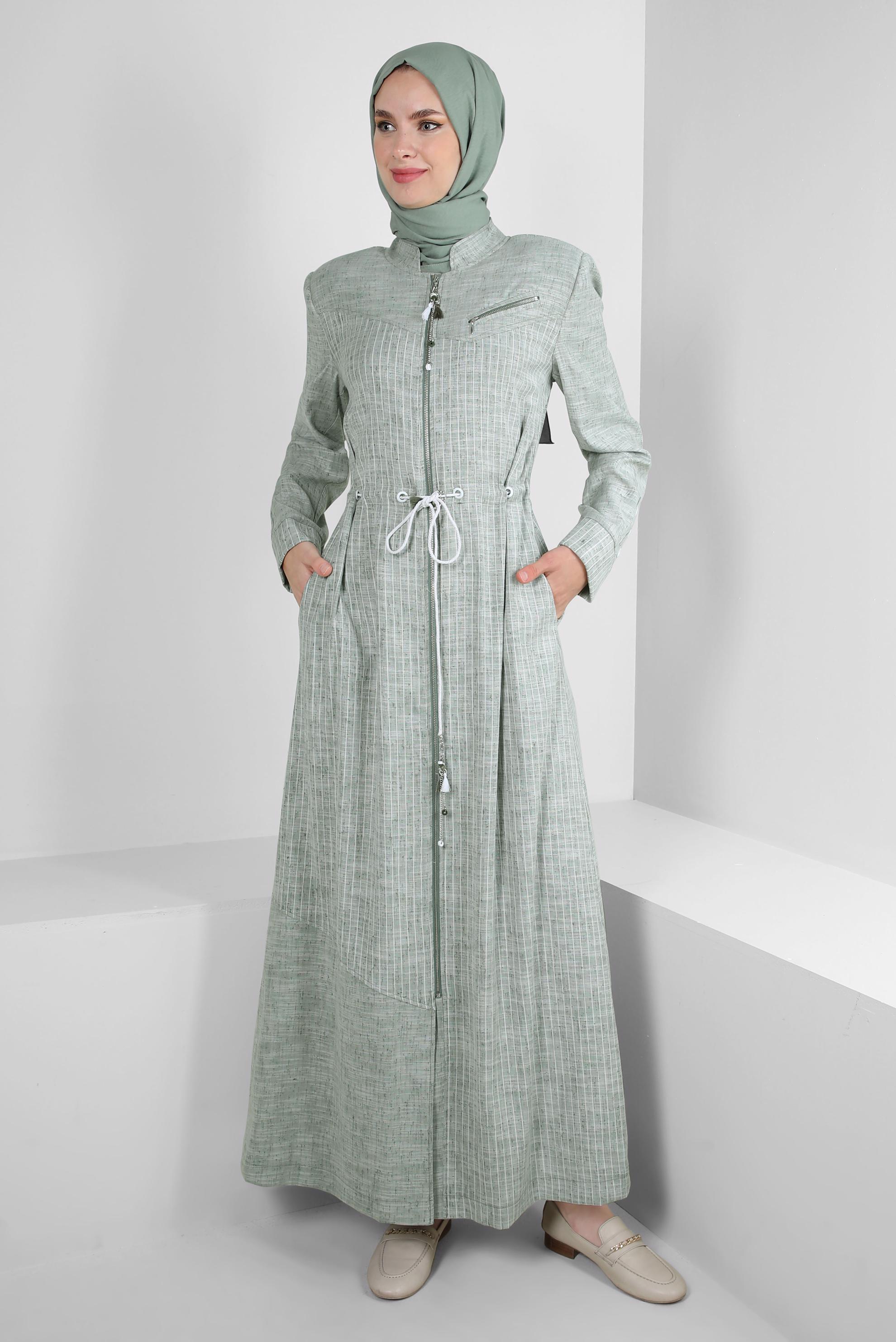 Tesettür giyim YEŞİL ÇİZGİLİ BELİ İP DETAYLI PARDESÜ 10768