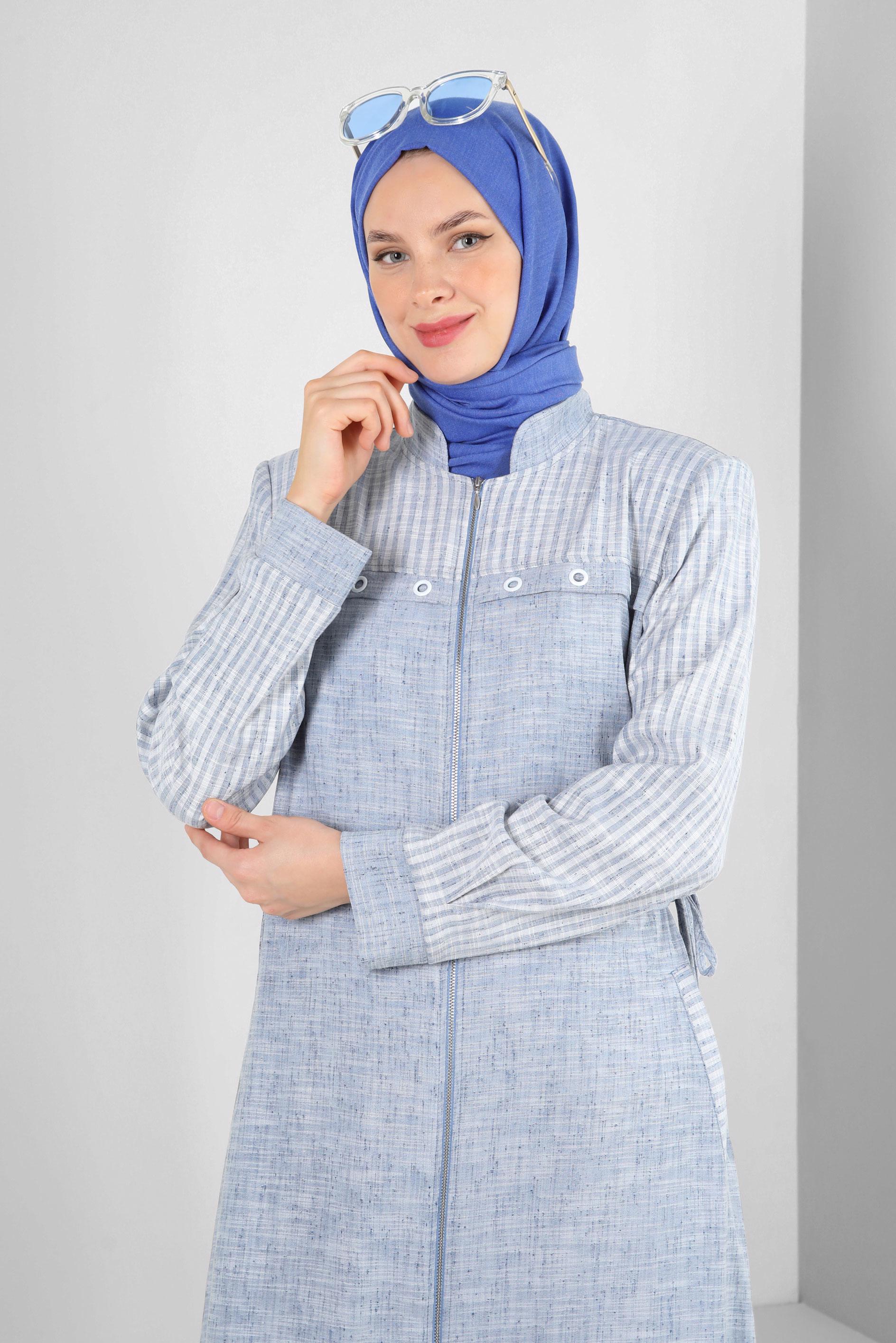 Tesettür giyim LACİVERT HAKİM YAKA KUŞGÖZÜ DETAYLI PARDESÜ 10775