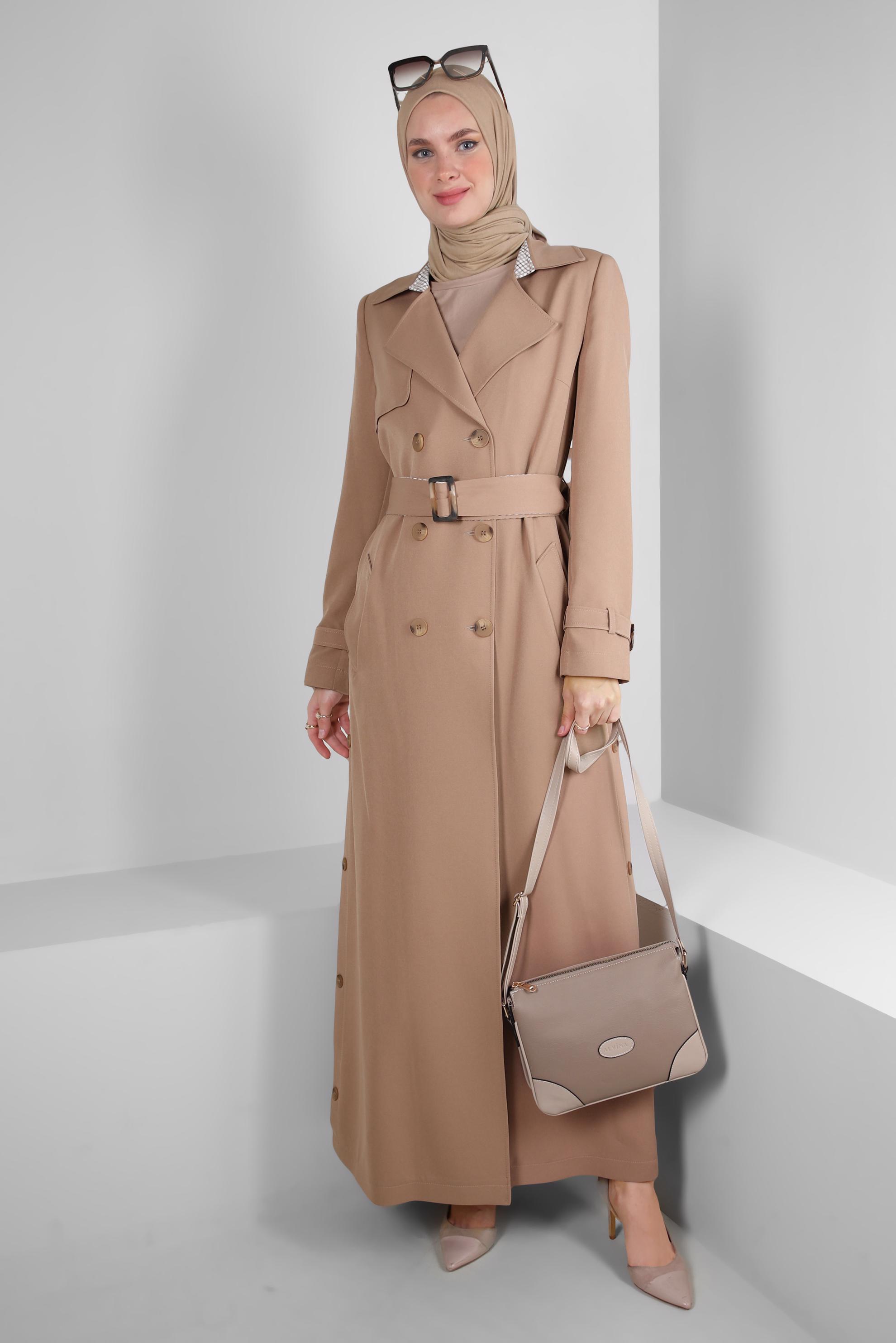 Tesettür giyim KAHVE KRUVAZE YAKA BANTLI KEMERLİ PARDESÜ 10776