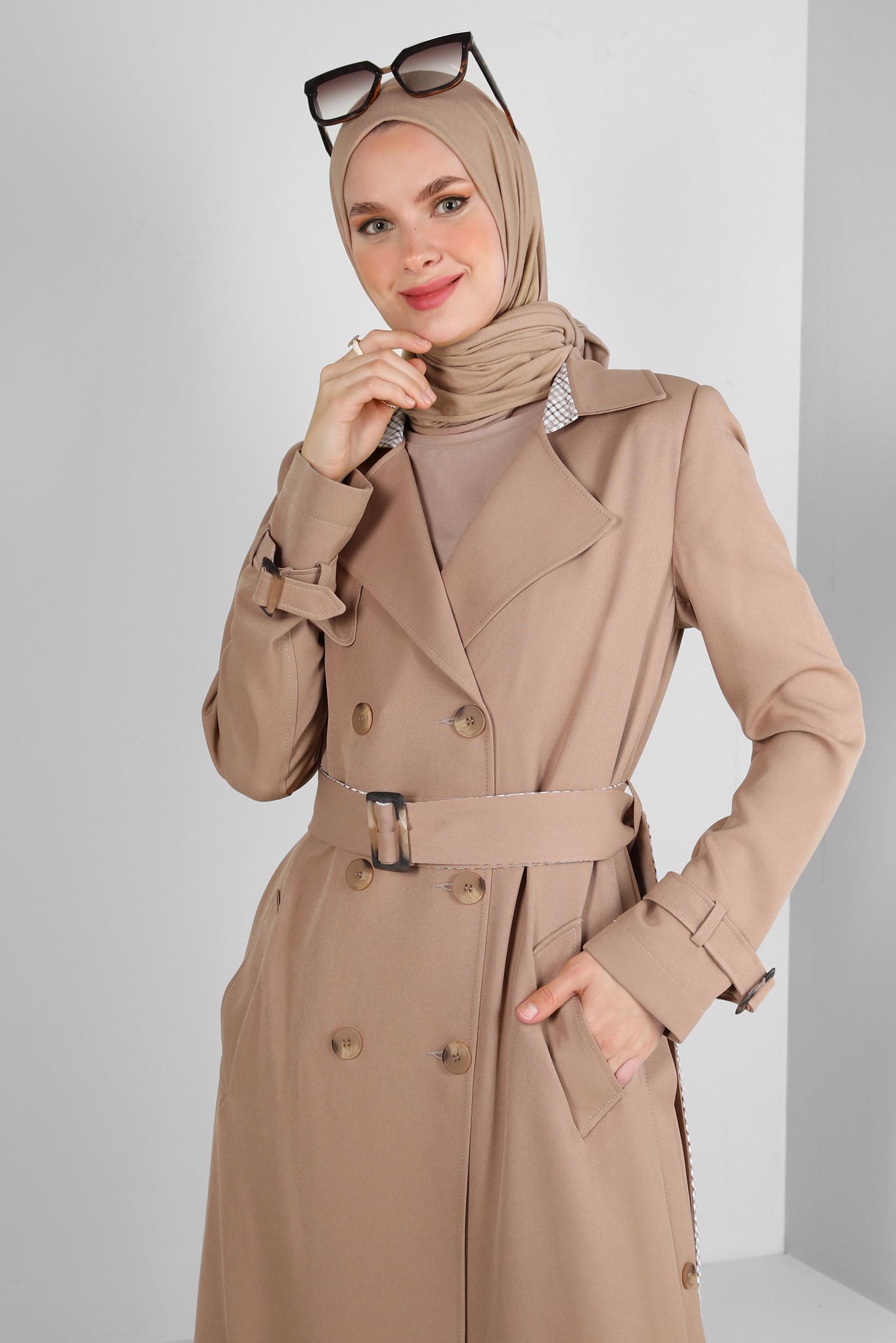 Tesettür giyim KAHVE KRUVAZE YAKA BANTLI KEMERLİ PARDESÜ 10776