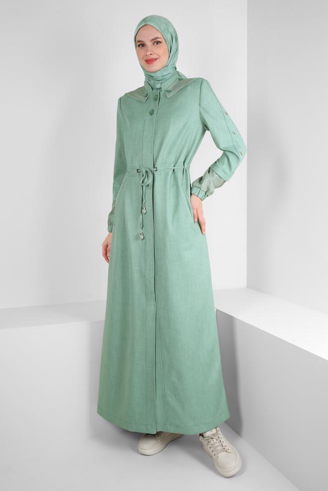 Tesettür giyim YEŞİL KAPÜŞONLU BELİ BÜZGÜLÜ PARDESÜ 10777 - ALVİNA