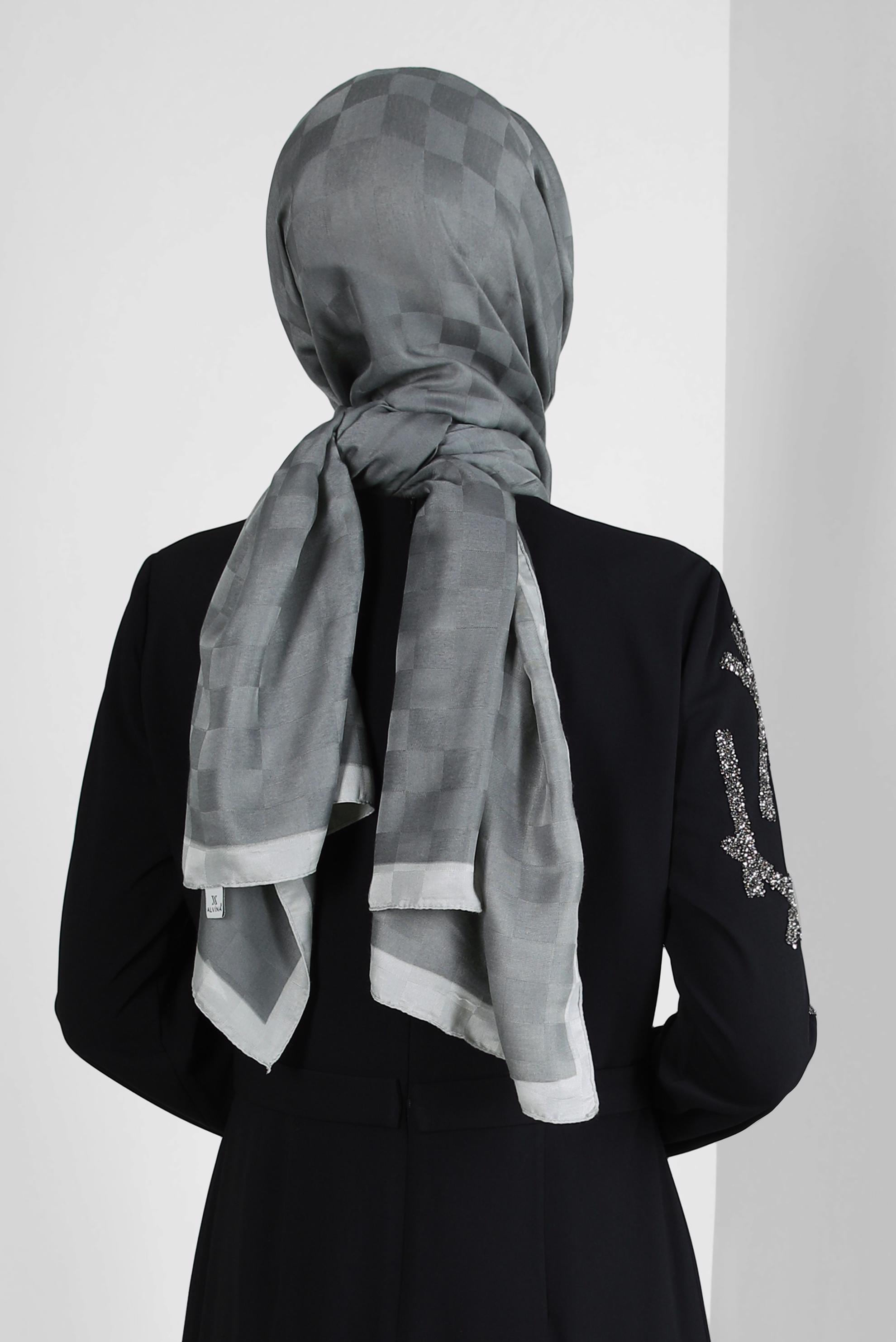 Tesettür giyim GRİ ALVİNA DAMA DESEN PAMUK ŞAL 8243