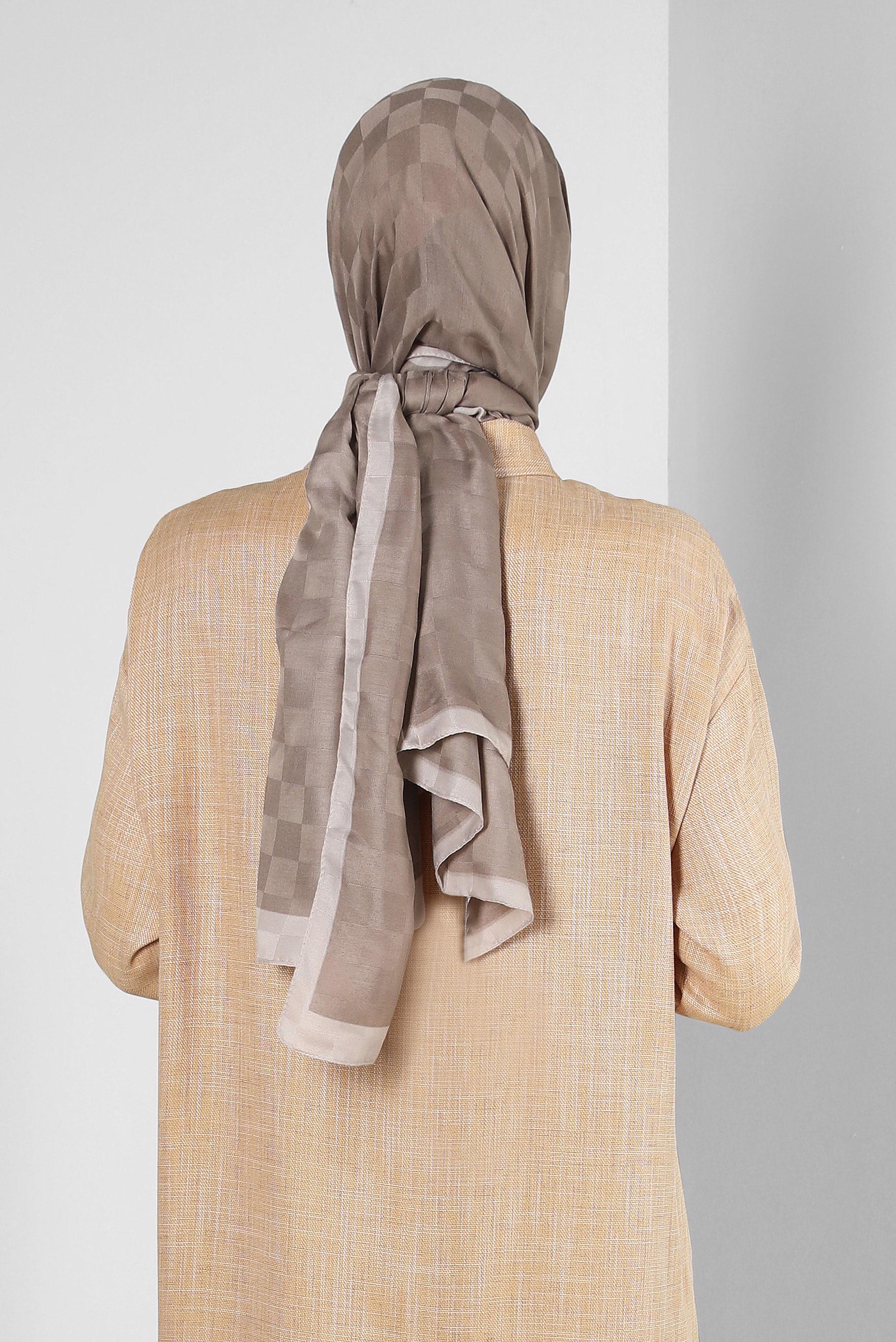 Tesettür giyim VİZON ALVİNA DAMA DESEN PAMUK ŞAL 8243