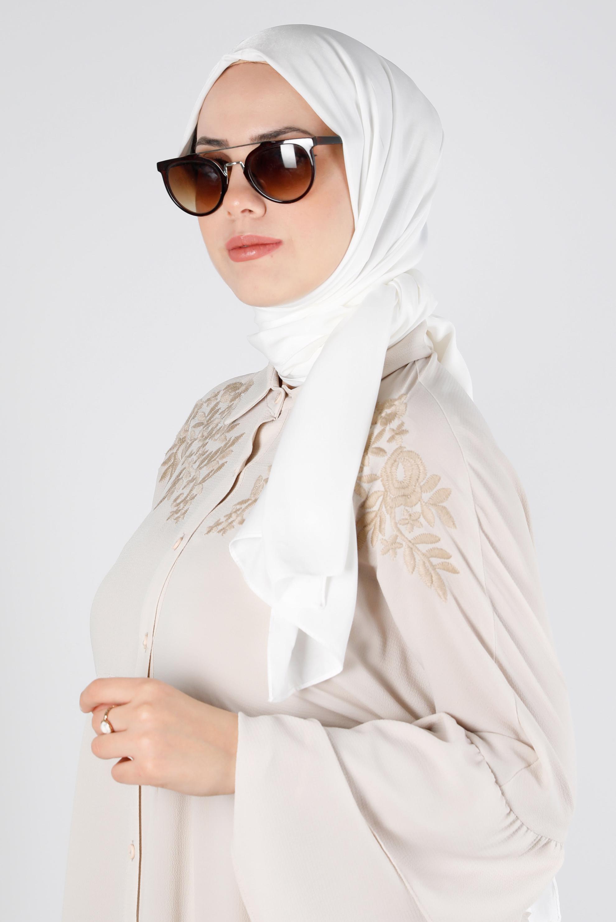 Tesettür giyim EKRU ALVİNA İPEK MODAL ŞAL 8222