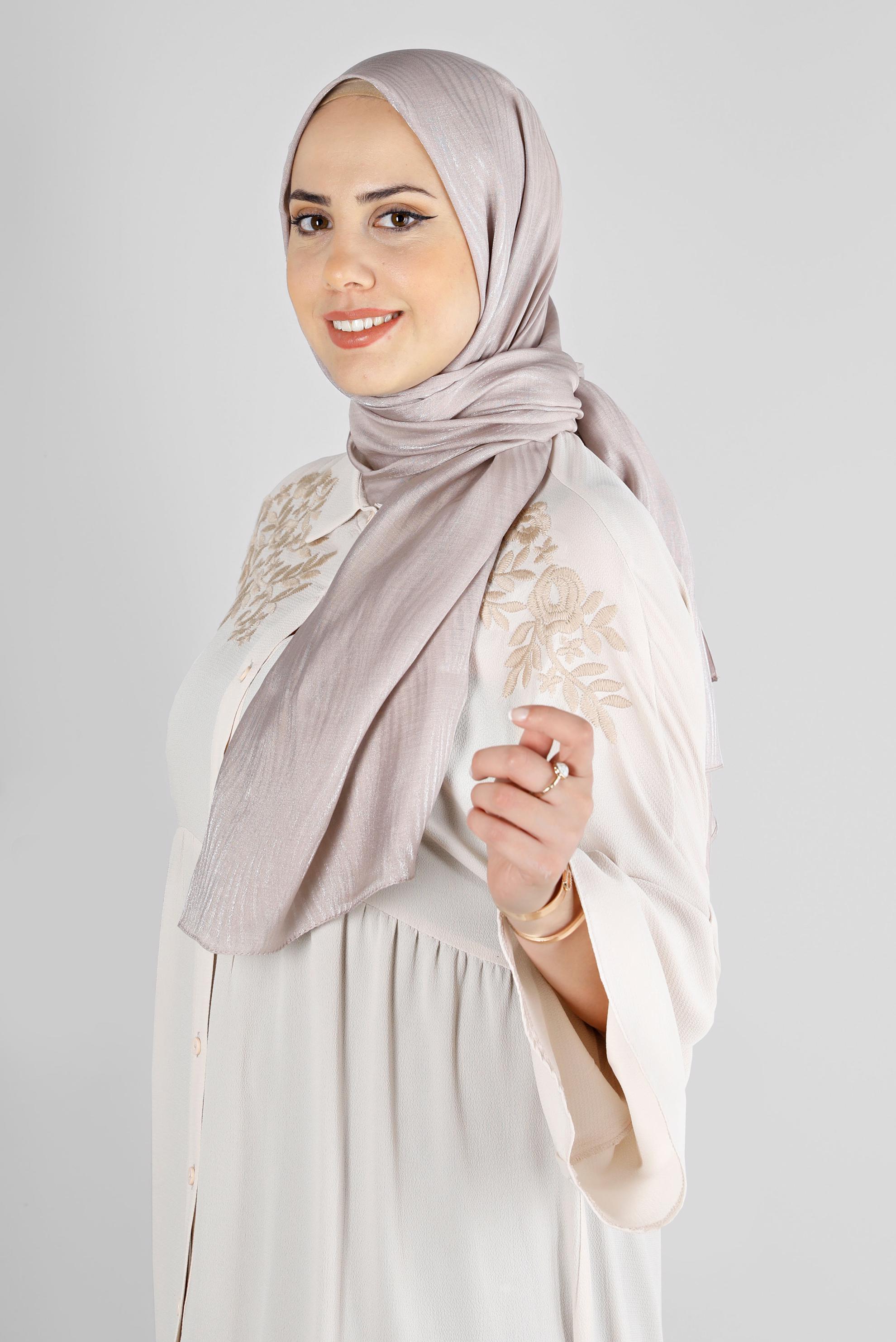 Tesettür giyim BEJ ALVİNA DALGA DESEN ABİYE ŞAL 8225 