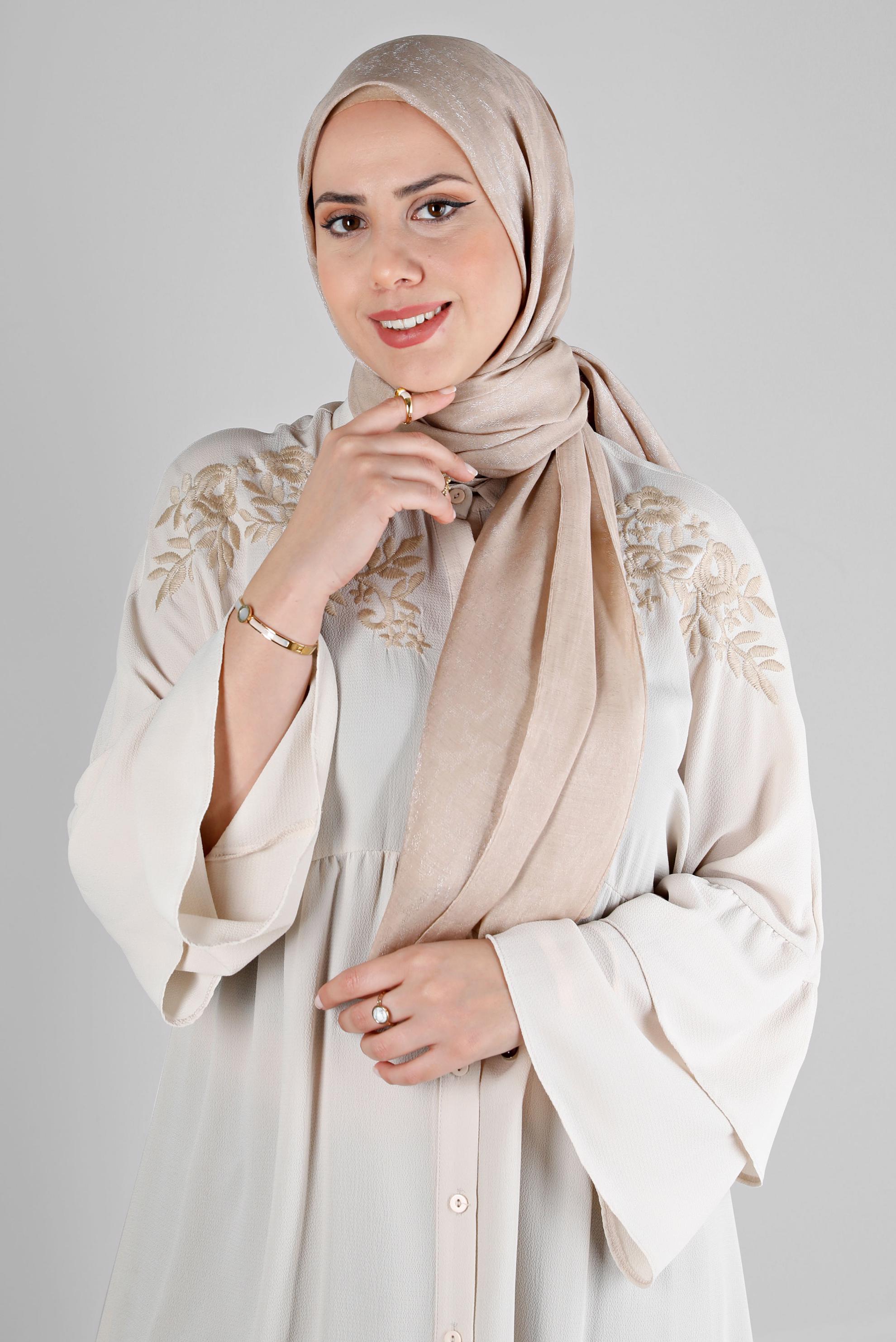 Tesettür giyim BEJ ALVİNA LEOPAR DESEN ABİYE ŞAL 8226 