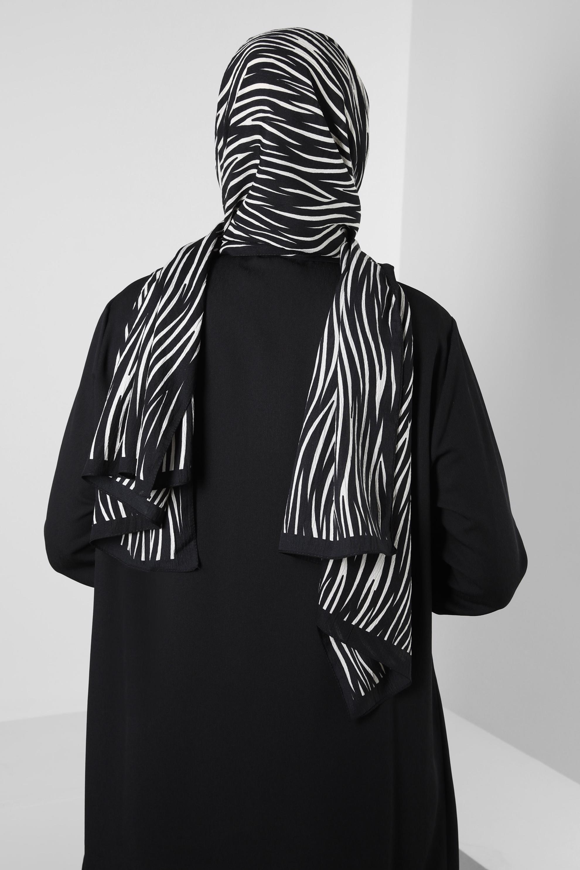 Tesettür giyim SİYAH ALVİNA DESENLİ ŞAL 8254 