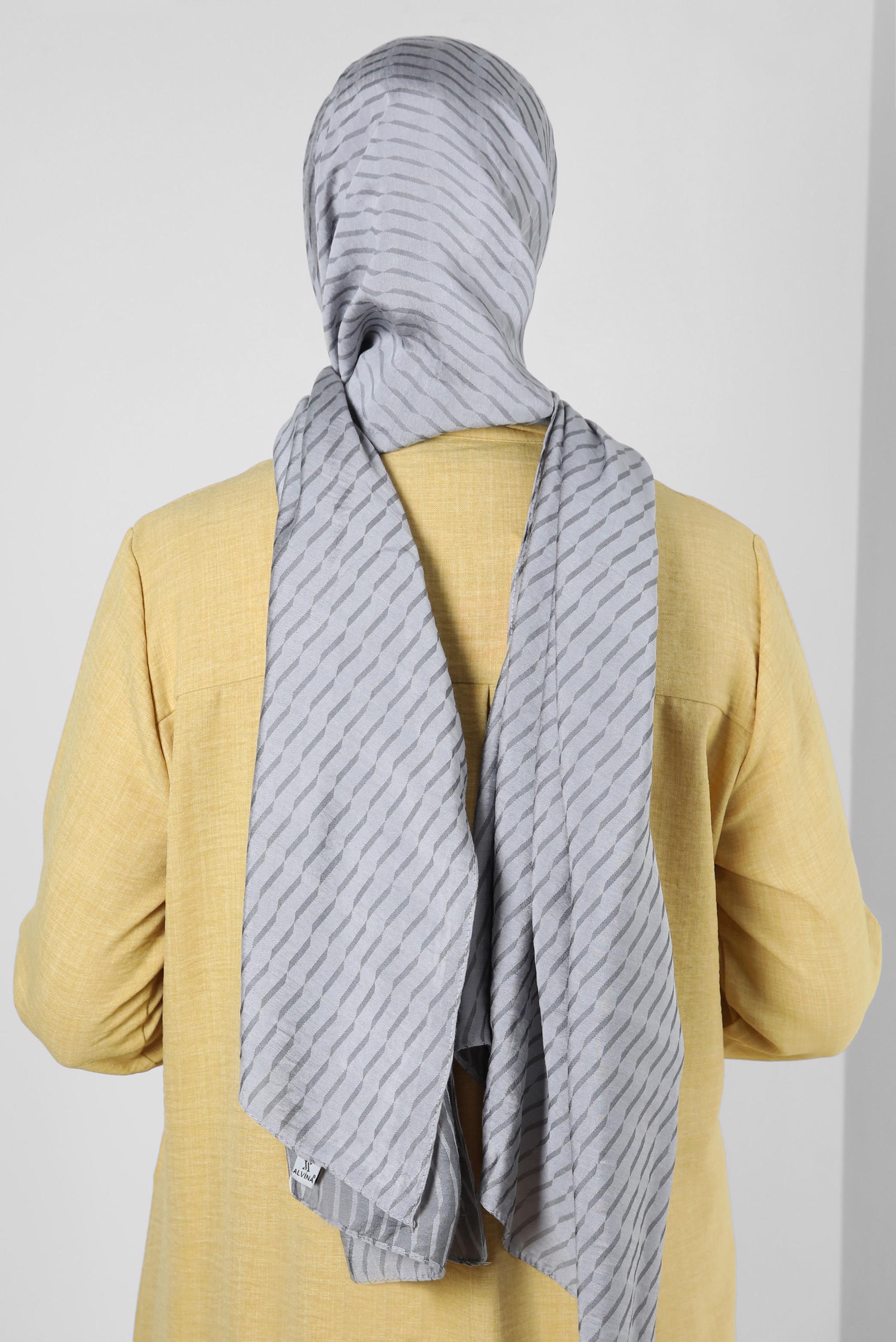 Vêtements hijab GRIS CHÂLE EN VISCOSE À MOTIFS RAYURES ALVINA 8256