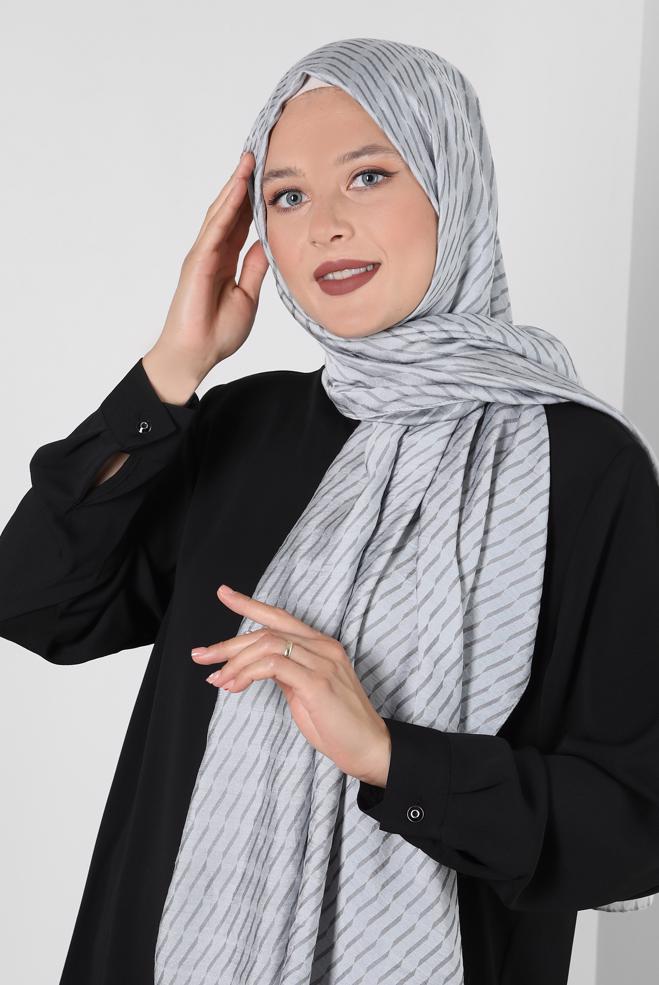 Vêtements hijab ARGENT CHÂLE EN VISCOSE À MOTIFS RAYURES ALVINA 8256 - ALVİNA