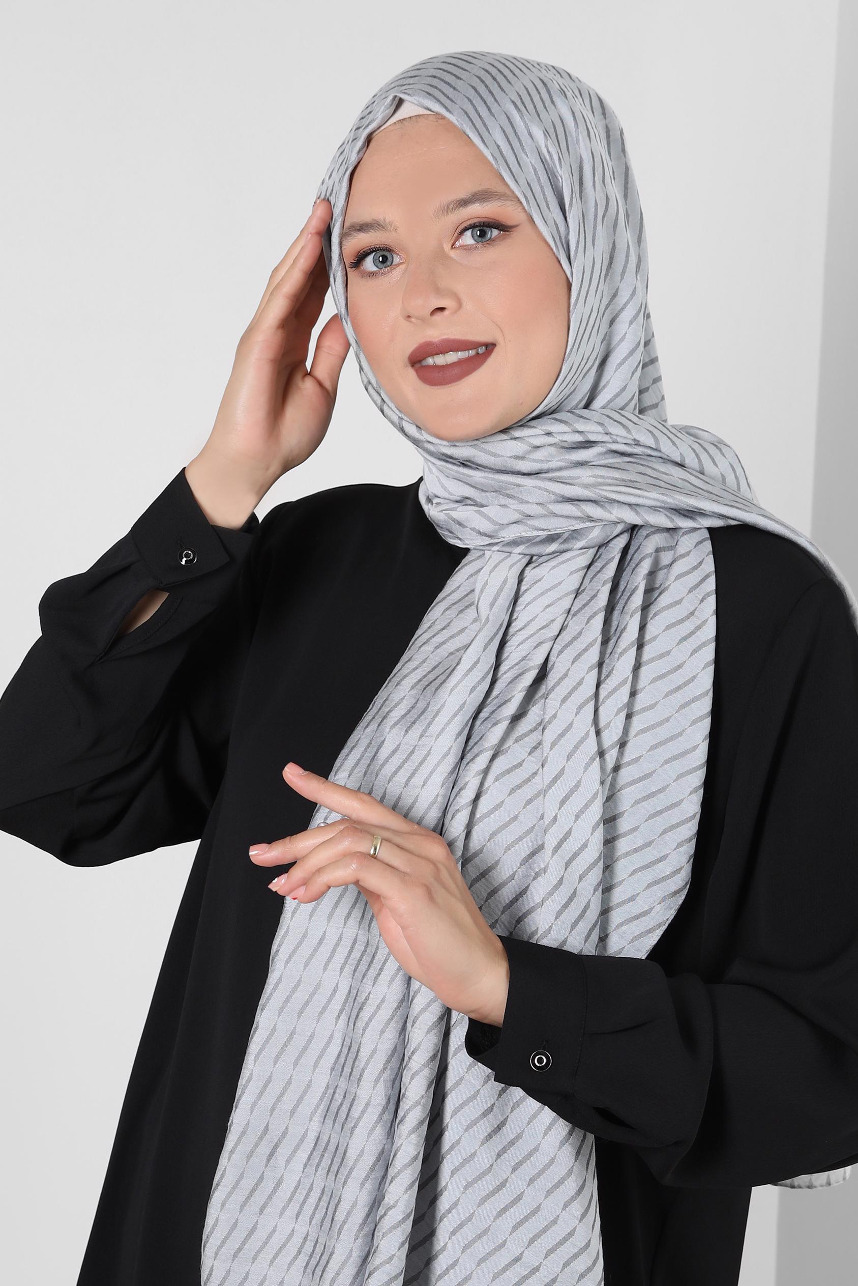 Vêtements hijab ARGENT CHÂLE EN VISCOSE À MOTIFS RAYURES ALVINA 8256