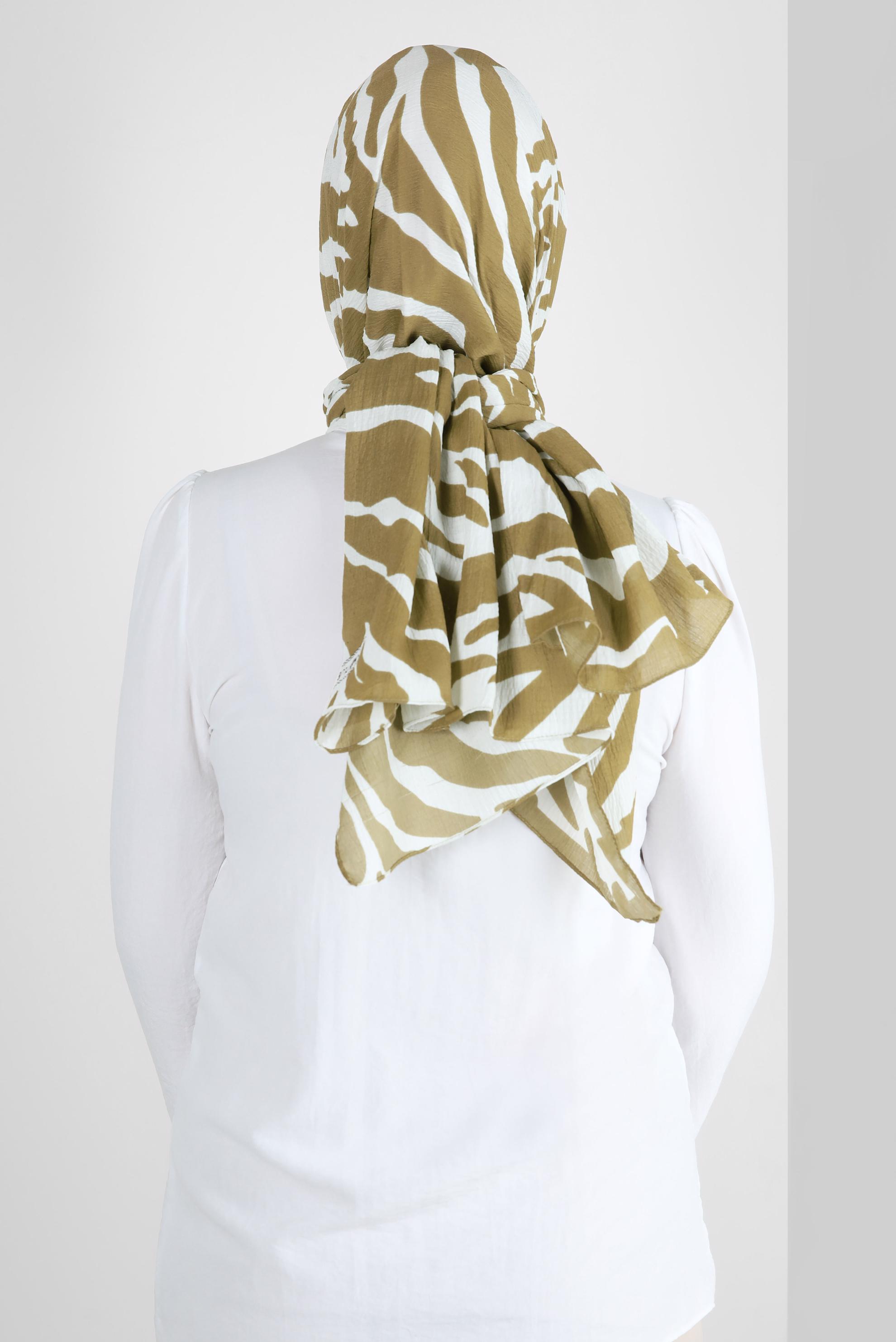 Tesettür giyim YEŞİL ALVİNA ZEBRA DESEN ŞAL 8265