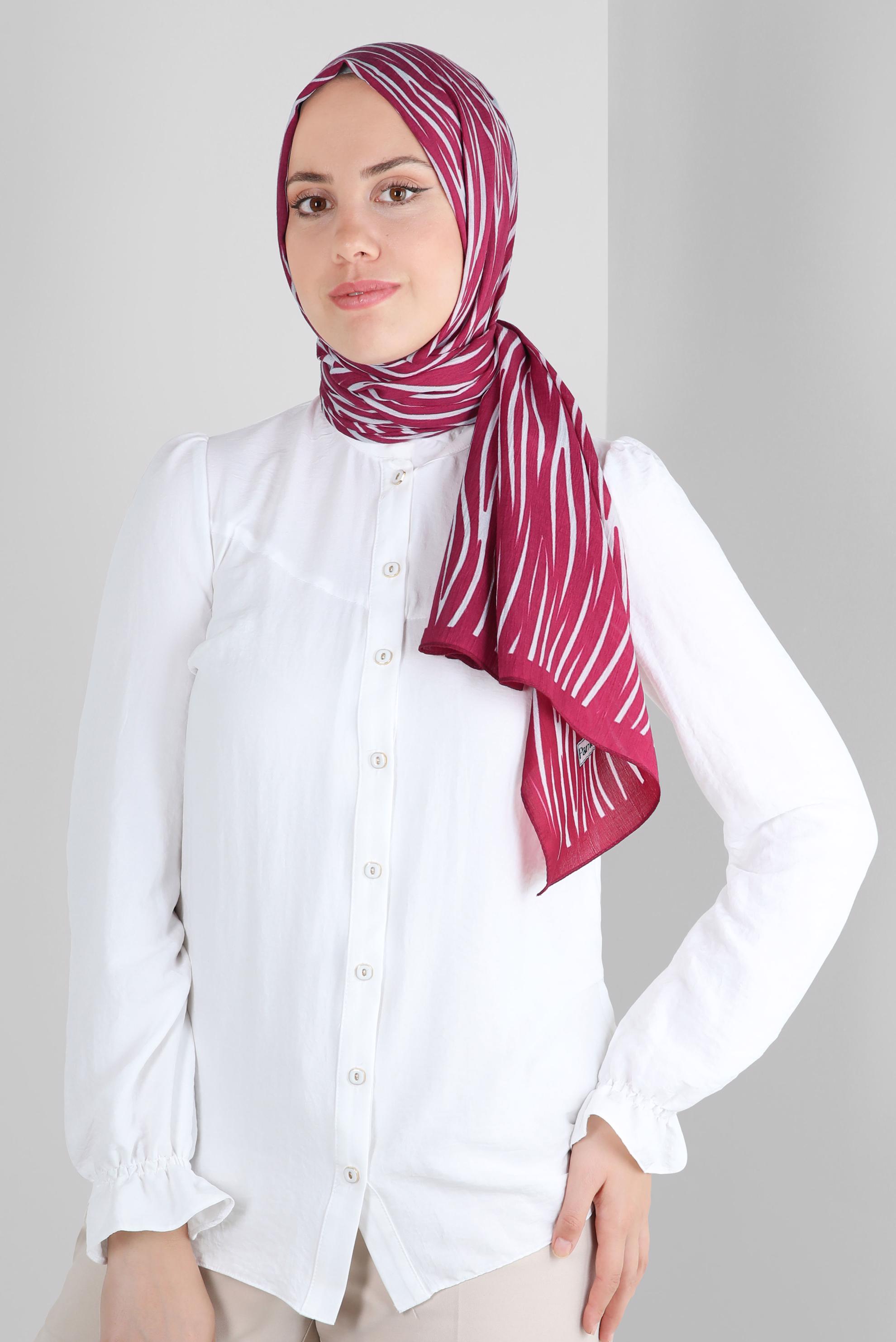 Tesettür giyim FUŞYA ALVİNA DESENLİ ŞAL 8266