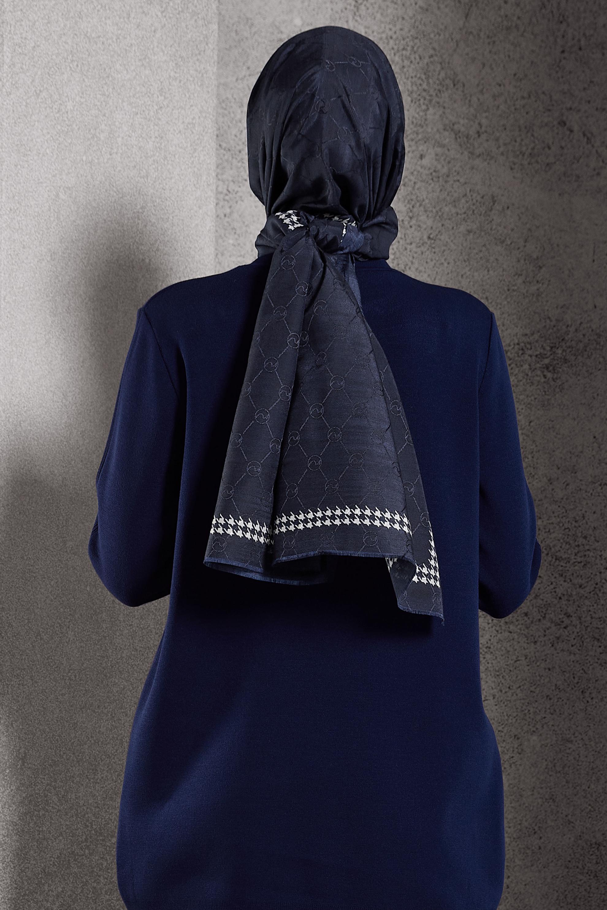 Tesettür giyim LACİVERT ALVİNA MONOGRAM ŞAL 8267