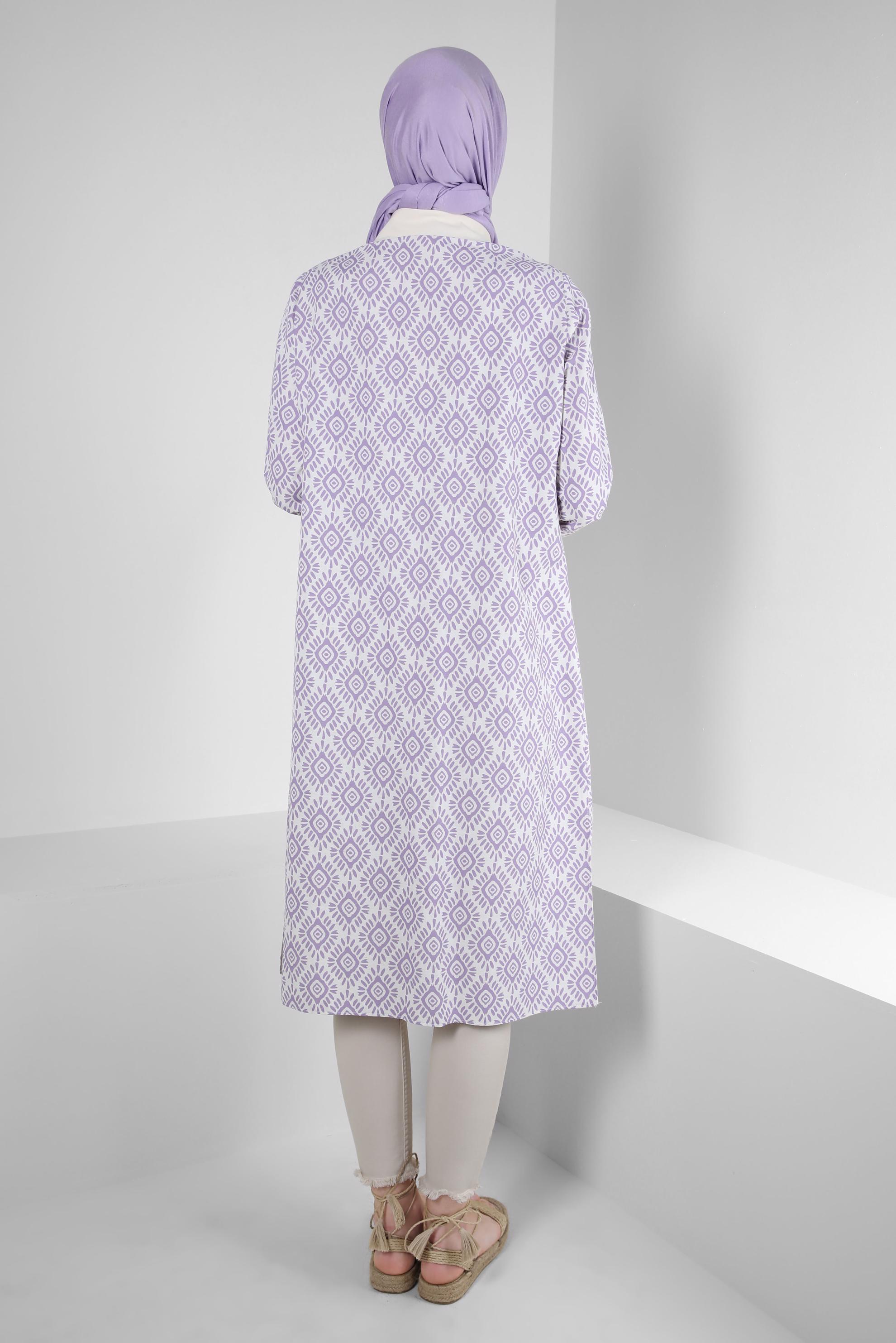 Tesettür giyim MOR DESENLİ BROŞ DETAYLI DÜĞMELİ TUNİK 43677