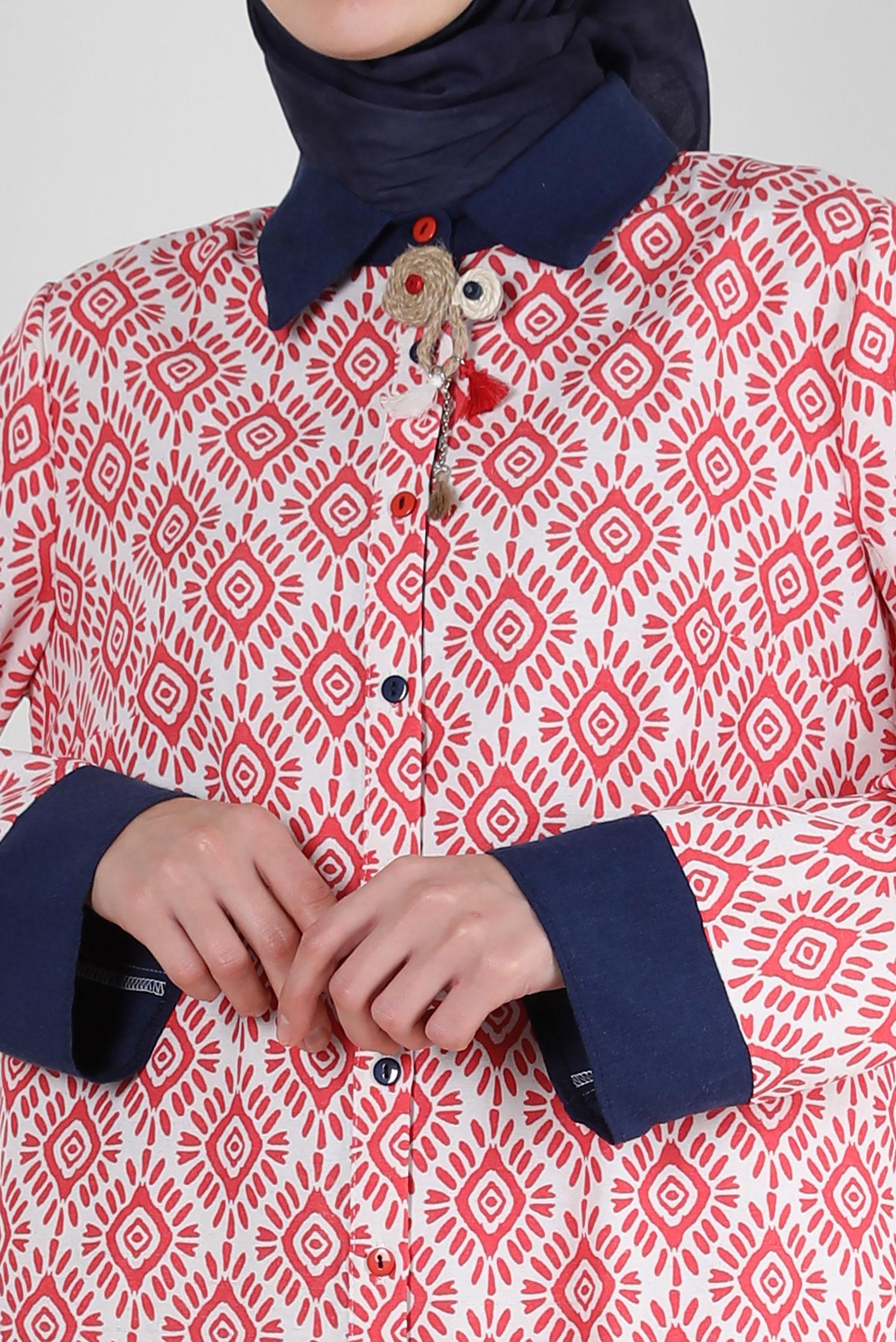 Tesettür giyim MERCAN DESENLİ BROŞ DETAYLI DÜĞMELİ TUNİK 43677