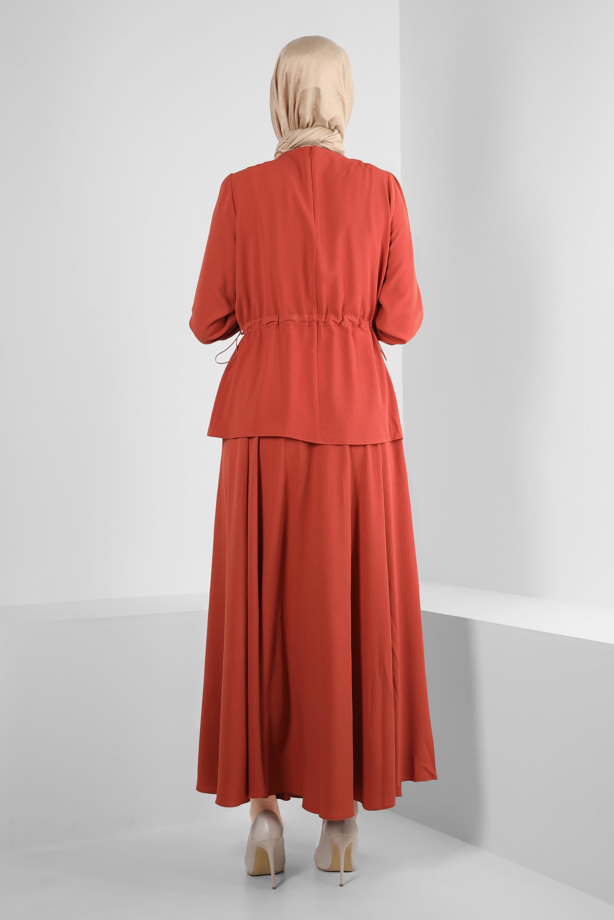 Tesettür giyim TURUNCU BELİ BÜZGÜLÜ İKİLİ ETEKLİ TAKIM 43894