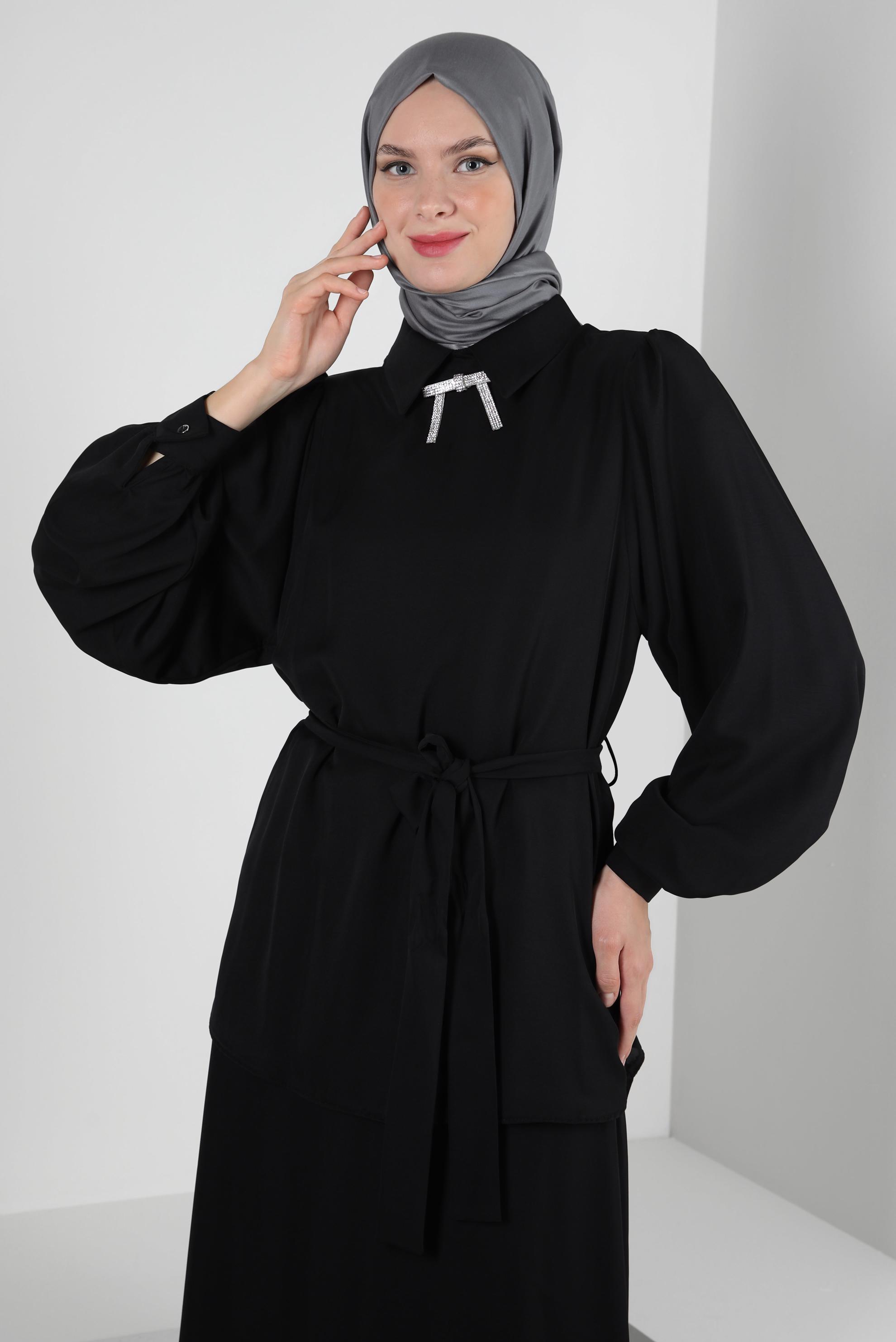 Tesettür giyim SİYAH FİYONK DETAYLI BALON KOL ETEKLİ TAKIM 43911