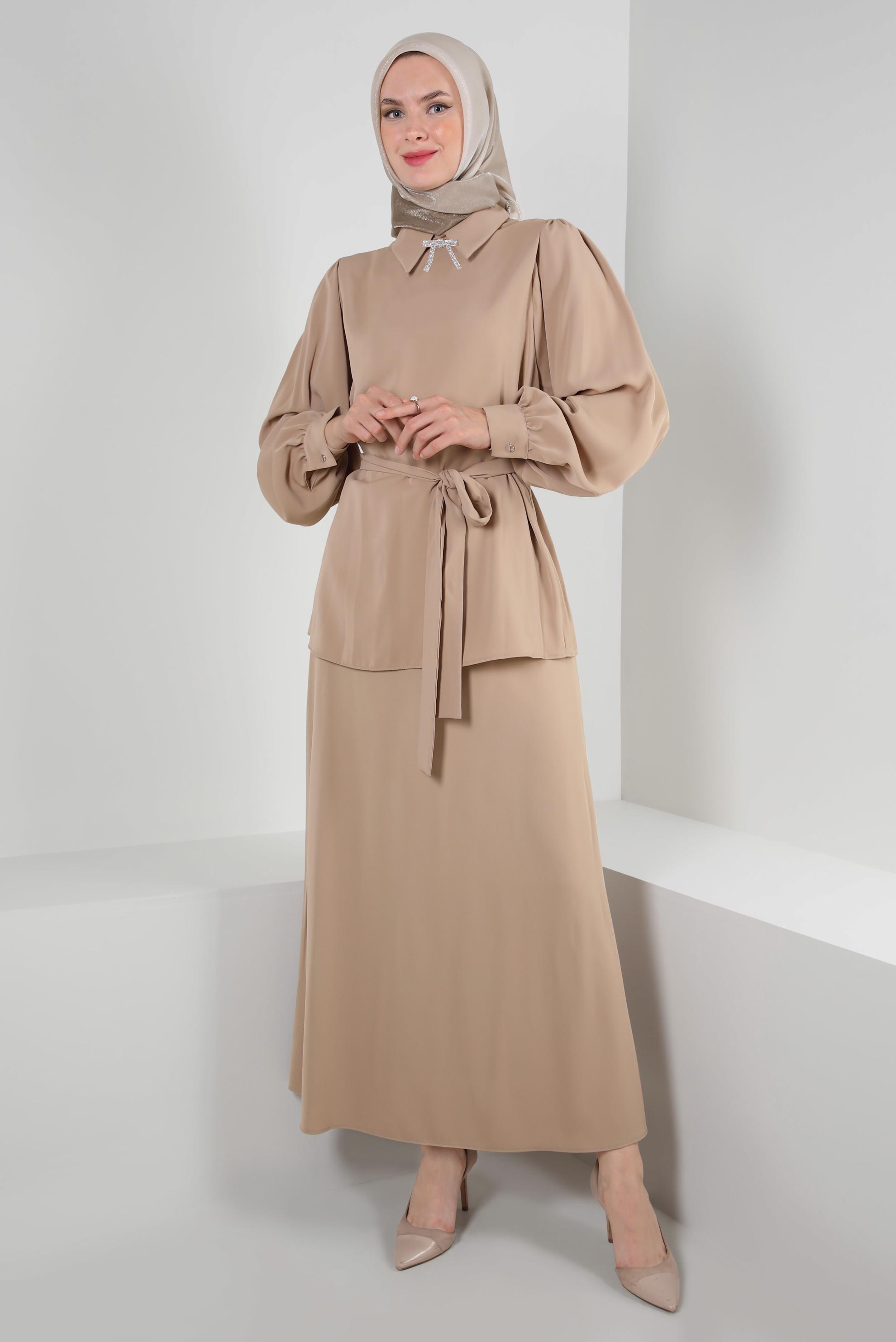 Vêtements hijab BRUN JUPE AVEC NŒUD PAPILLON ET MANCHES BALLON 43911