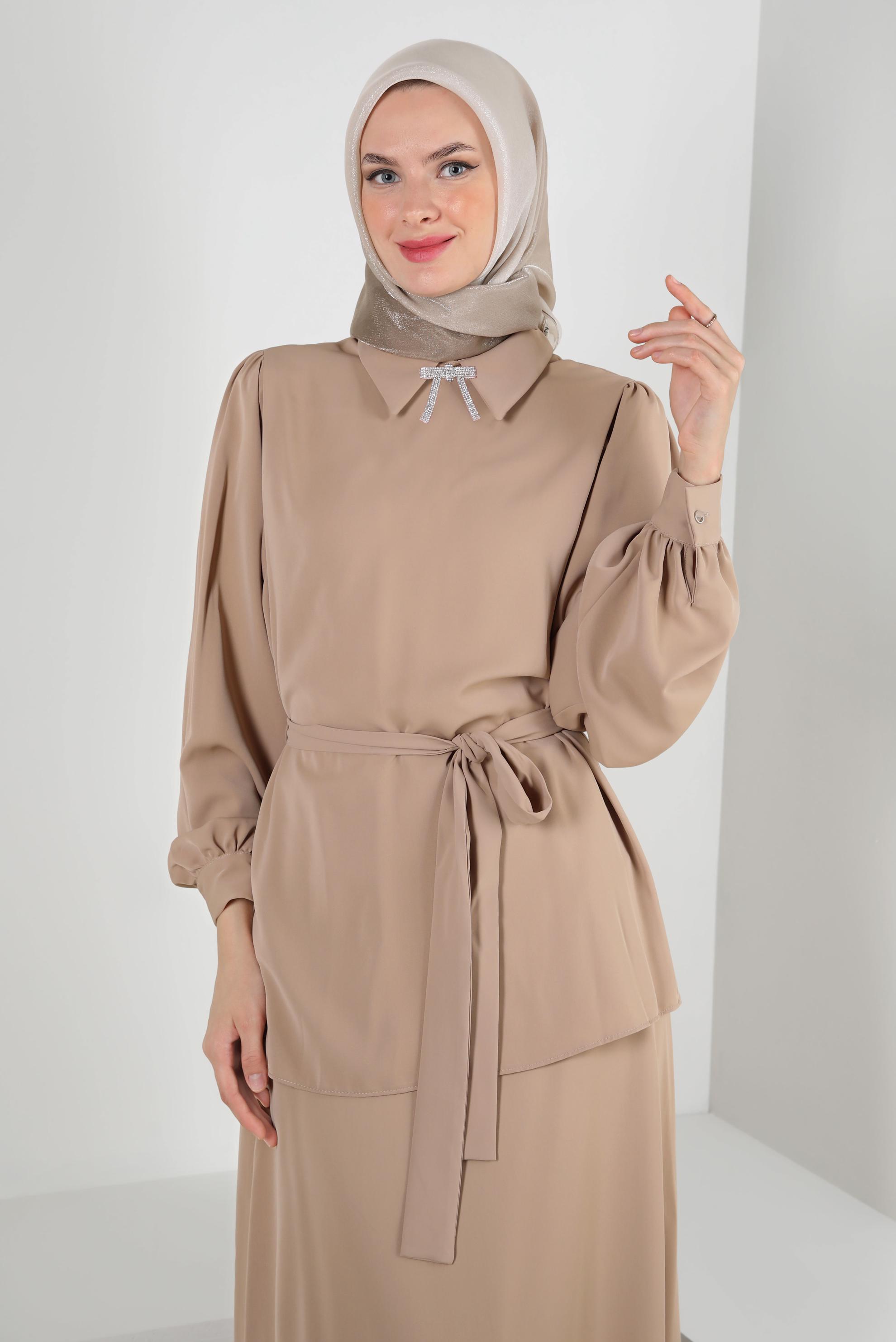 Vêtements hijab BRUN JUPE AVEC NŒUD PAPILLON ET MANCHES BALLON 43911