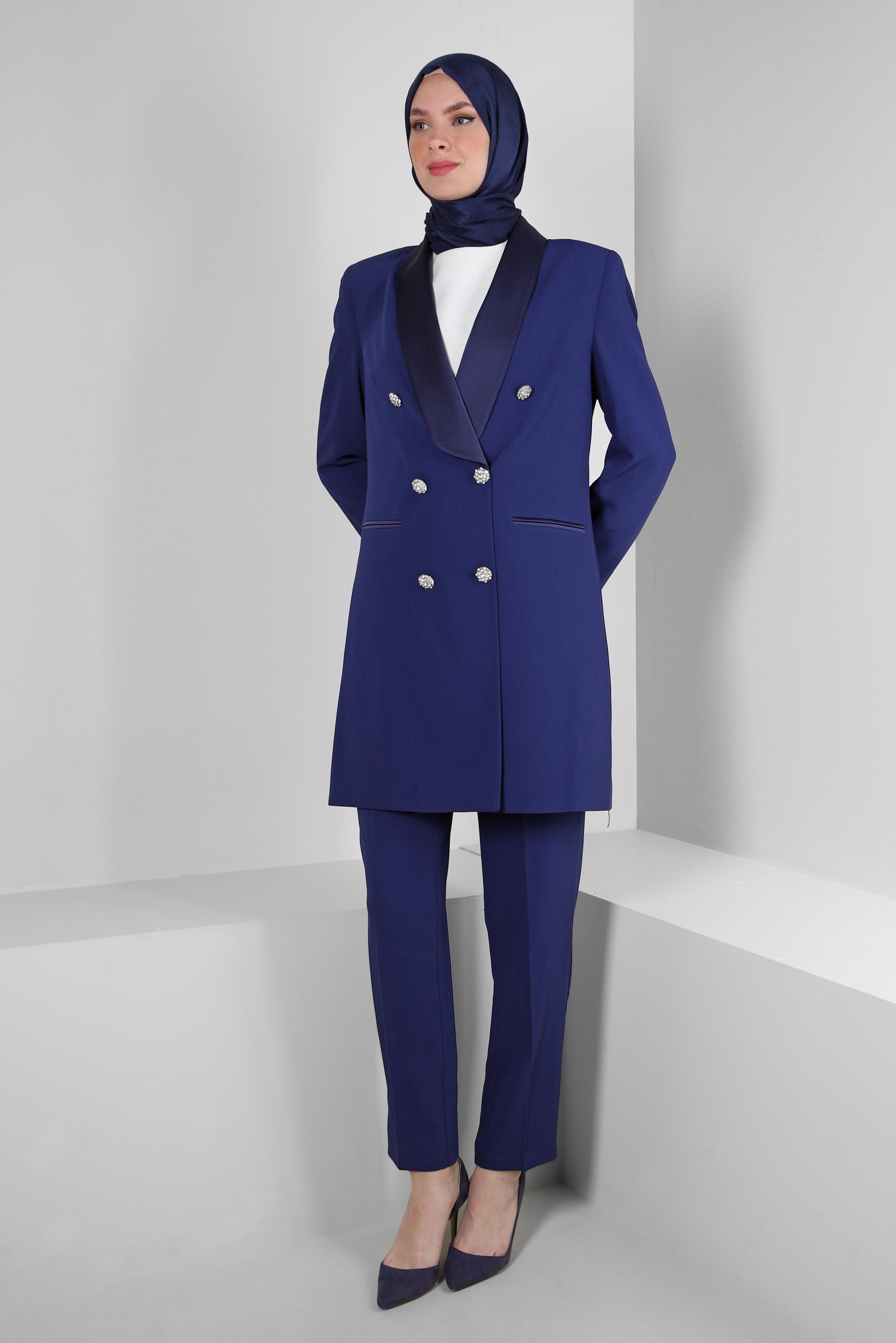 Tesettür giyim LACİVERT TAŞ DÜĞMELİ KRUVAZE YAKA PANTOLONLU TAKIM 30316