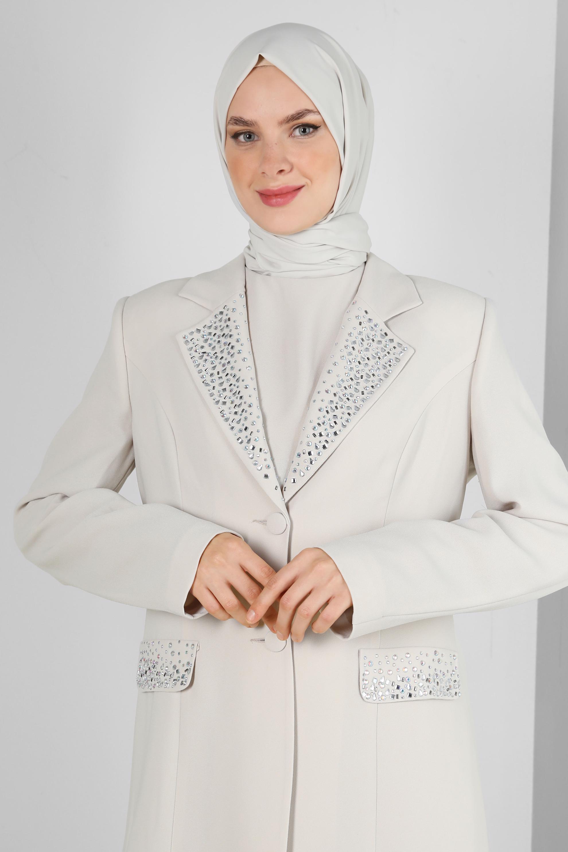 Tesettür giyim EKRU TAŞ BASKILI ÜÇLÜ KLASİK KREP TAKIM 30317