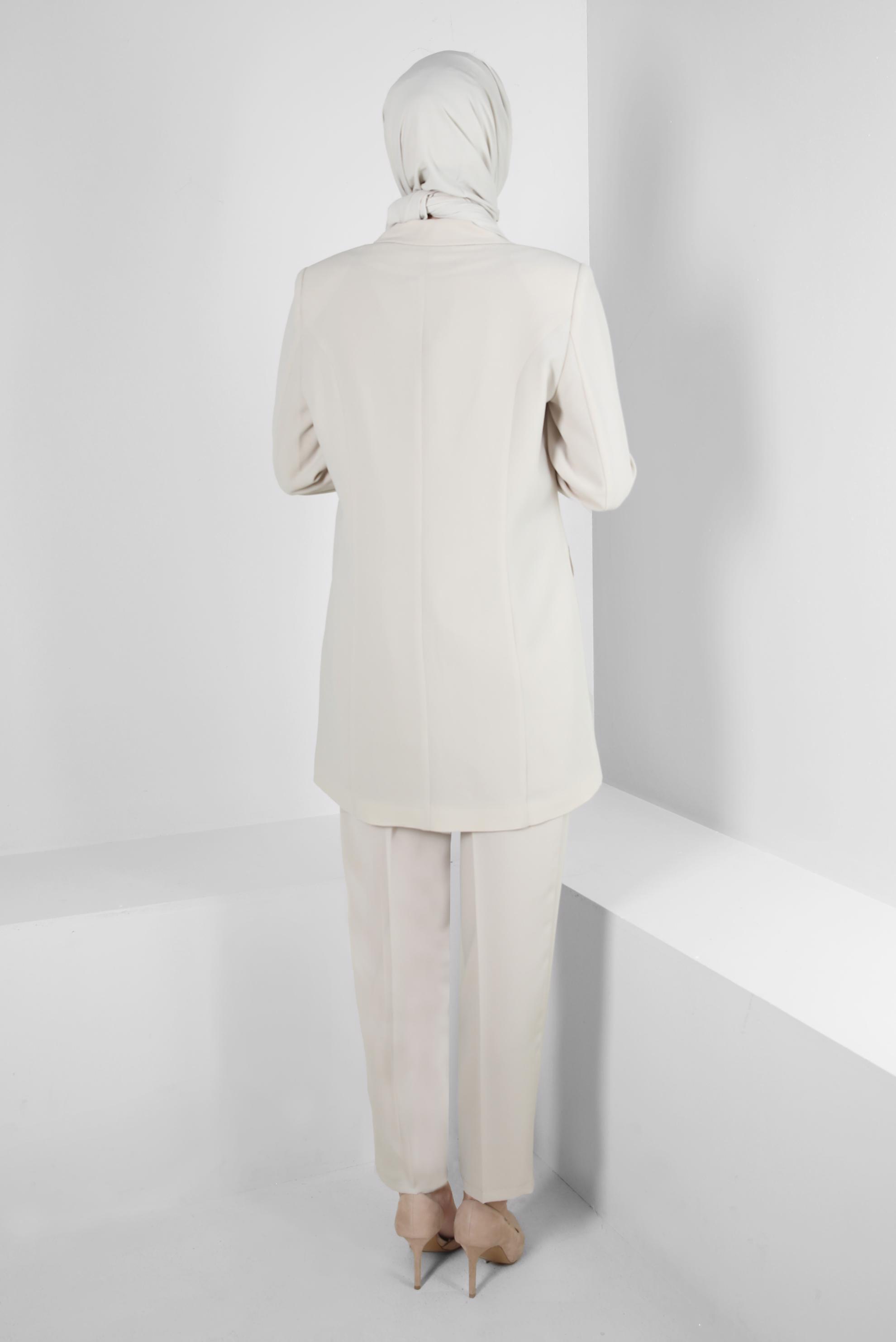 Tesettür giyim EKRU TAŞ BASKILI ÜÇLÜ KLASİK KREP TAKIM 30317