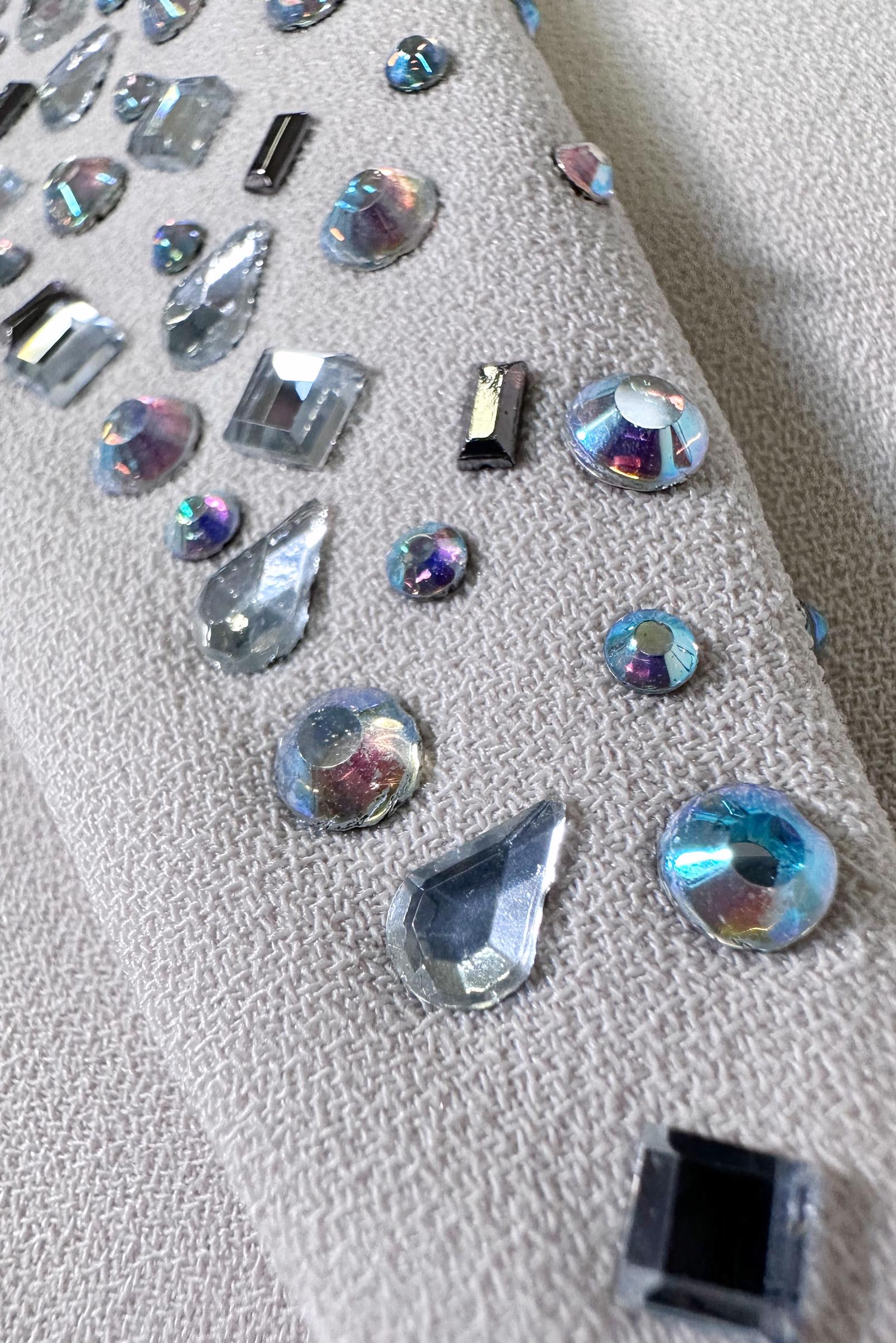 Tesettür giyim EKRU TAŞ BASKILI ÜÇLÜ KLASİK KREP TAKIM 30317