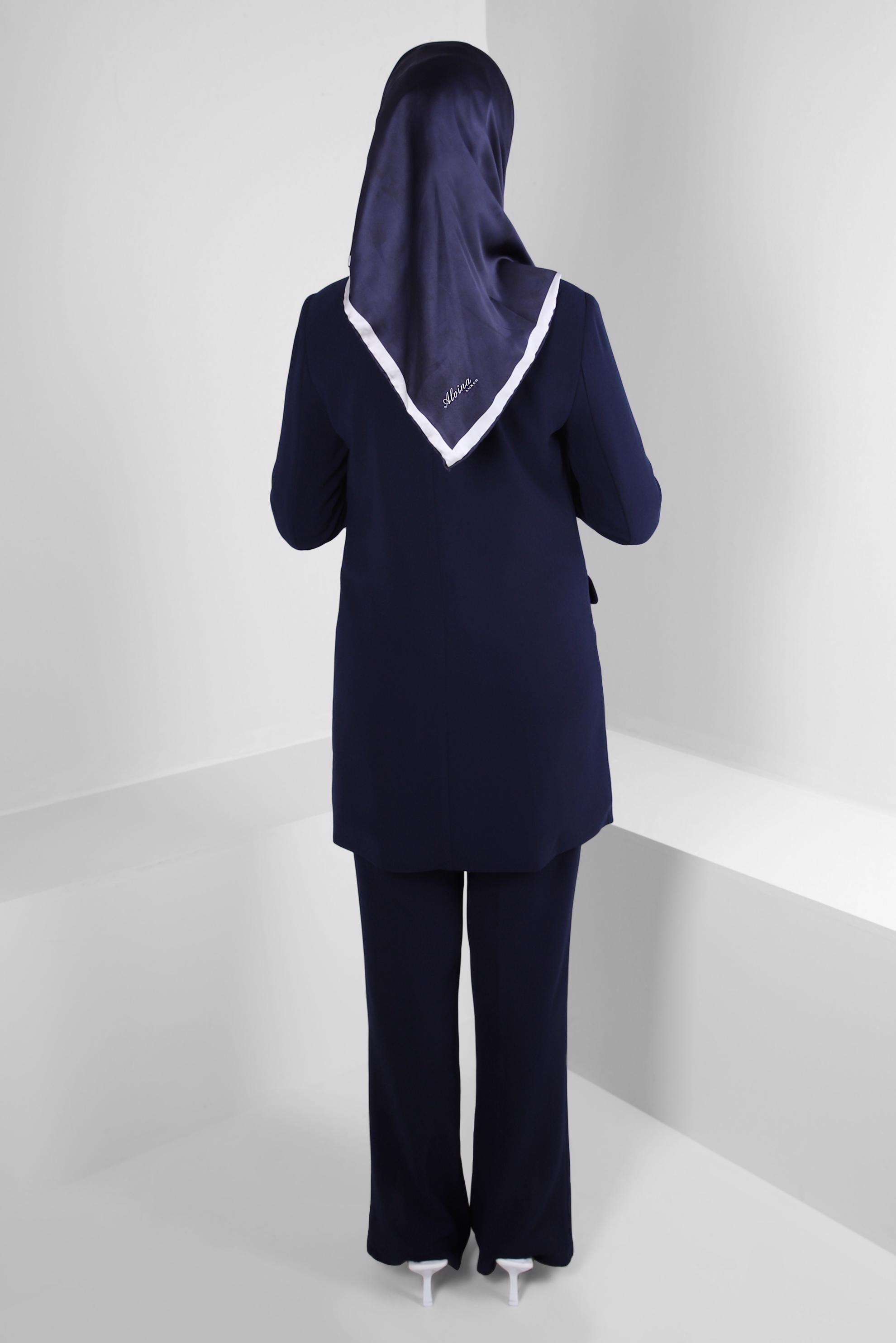 Tesettür giyim LACİVERT KRUVAZE YAKA KLASİK İKİLİ PANTOLONLU TAKIM 30321