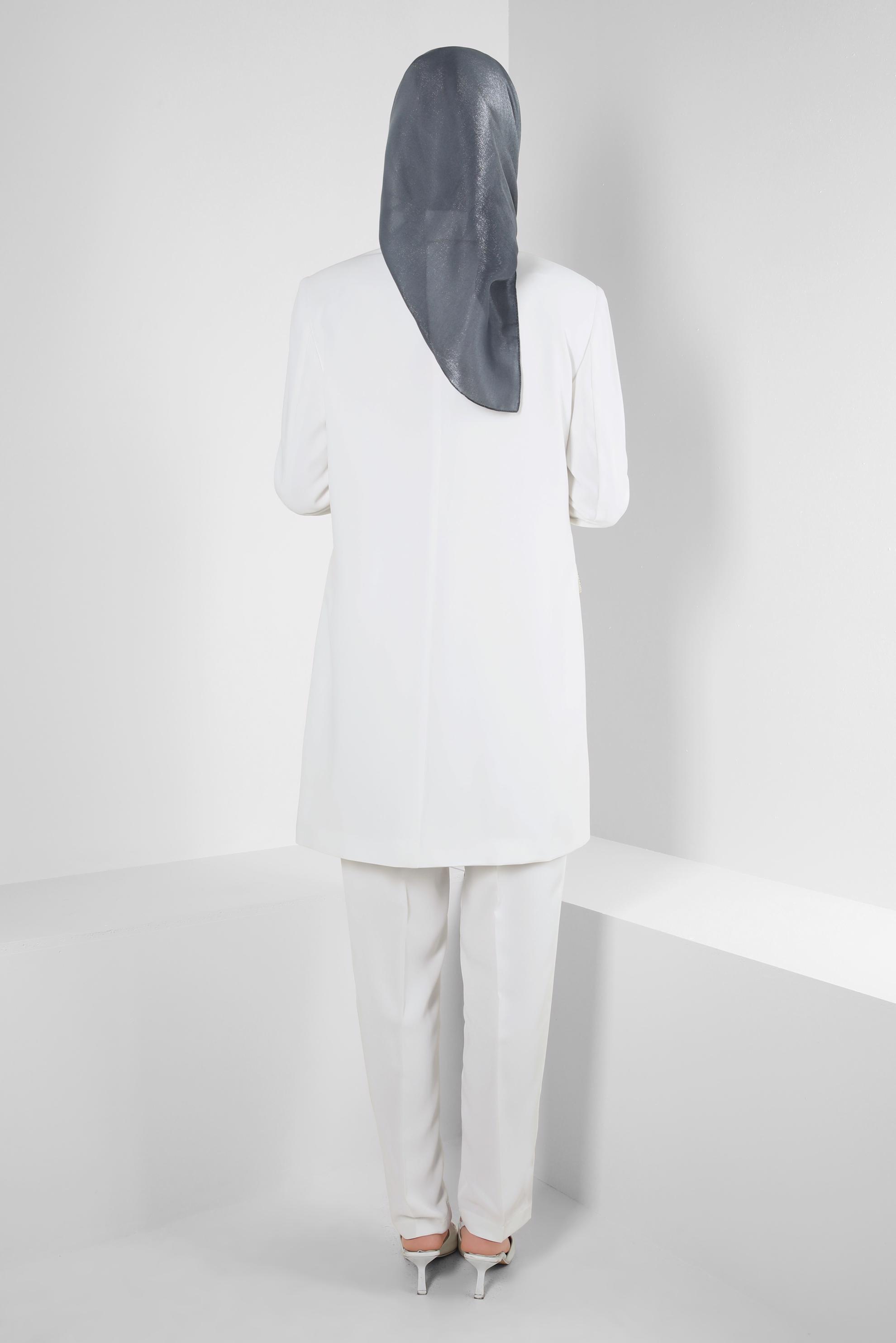 Tesettür giyim BEYAZ TAŞ ŞERİTLİ KLASİK PANTOLONLU TAKIM 30322