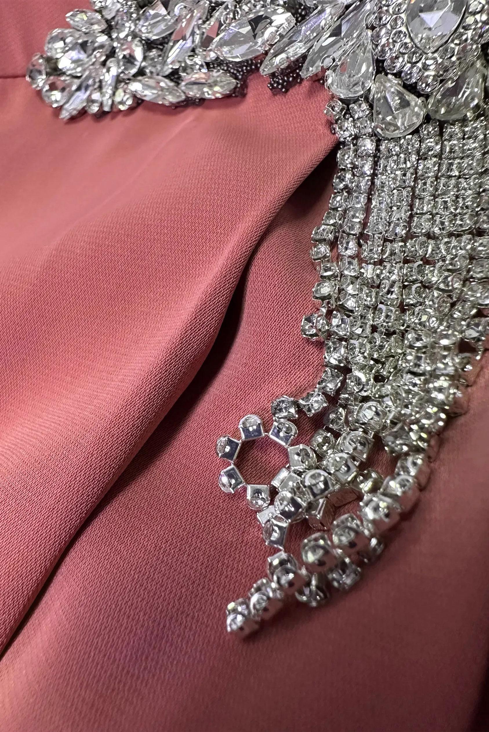 Tesettür giyim PEMBE ASİMETRİK KESİM TAŞ DETAYLI İKİLİ PANTOLONLU TAKIM 30324