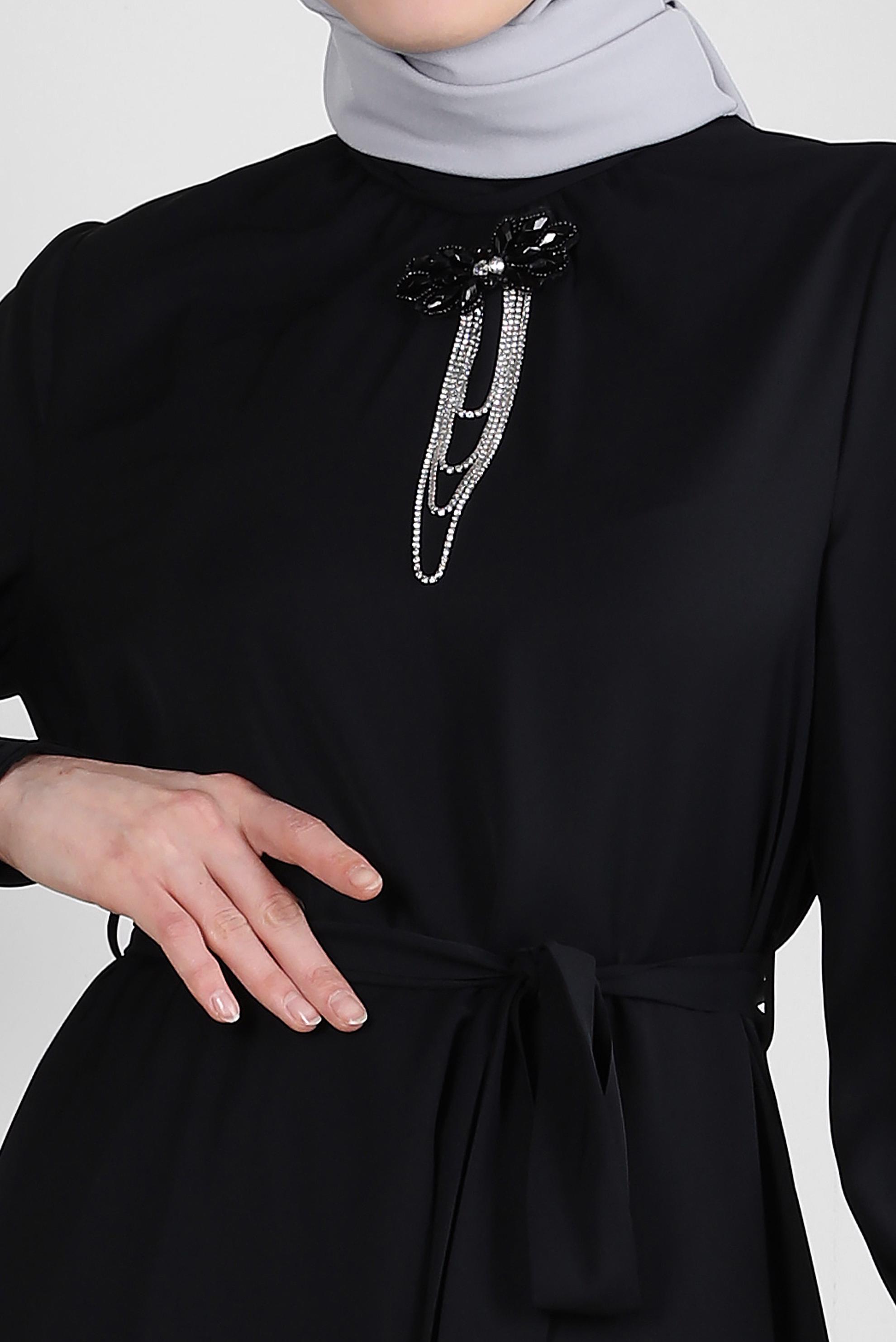 Vêtements hijab NOIR COSTUME PANTALON CEINTURE AVEC BROCHE BIJOUX 43516