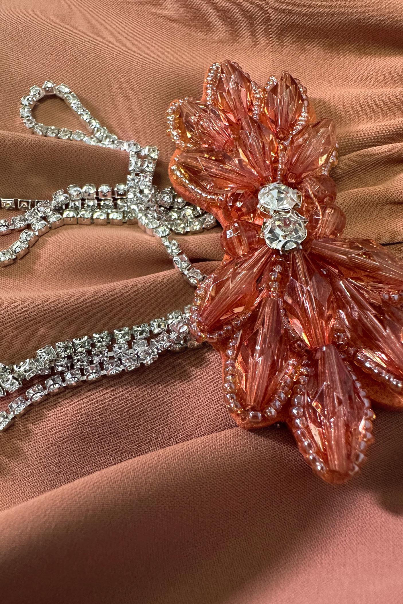 Tesettür giyim KAHVE TAŞ BROŞ DETAYLI KUŞAKLI PANTOLONLU TAKIM 43516