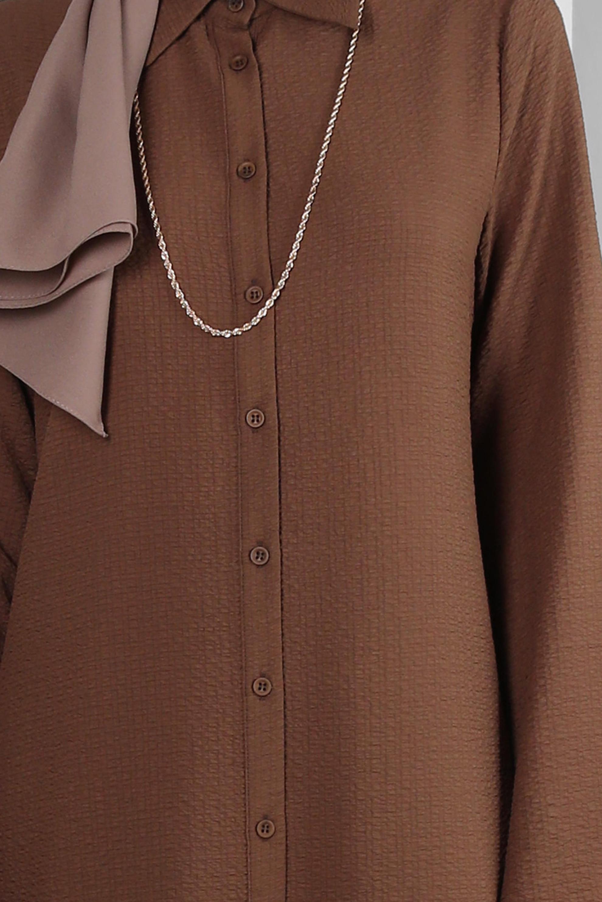 Tesettür giyim KAHVE YANI YIRTMAÇLI DÜĞMELİ İKİLİ PANTOLONLU TAKIM 43563