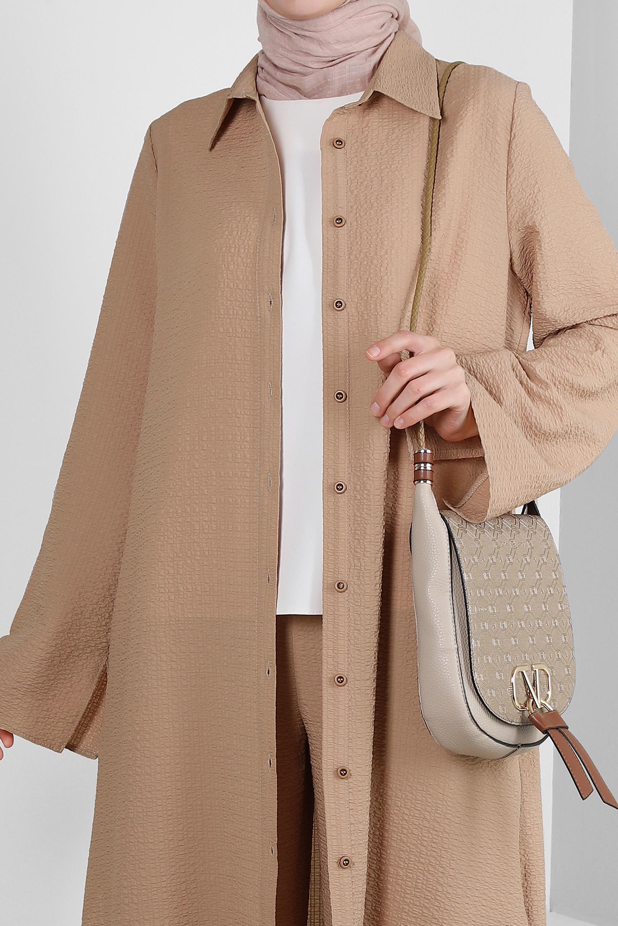 Tesettür giyim KAHVE YANI YIRTMAÇLI DÜĞMELİ İKİLİ PANTOLONLU TAKIM 43563