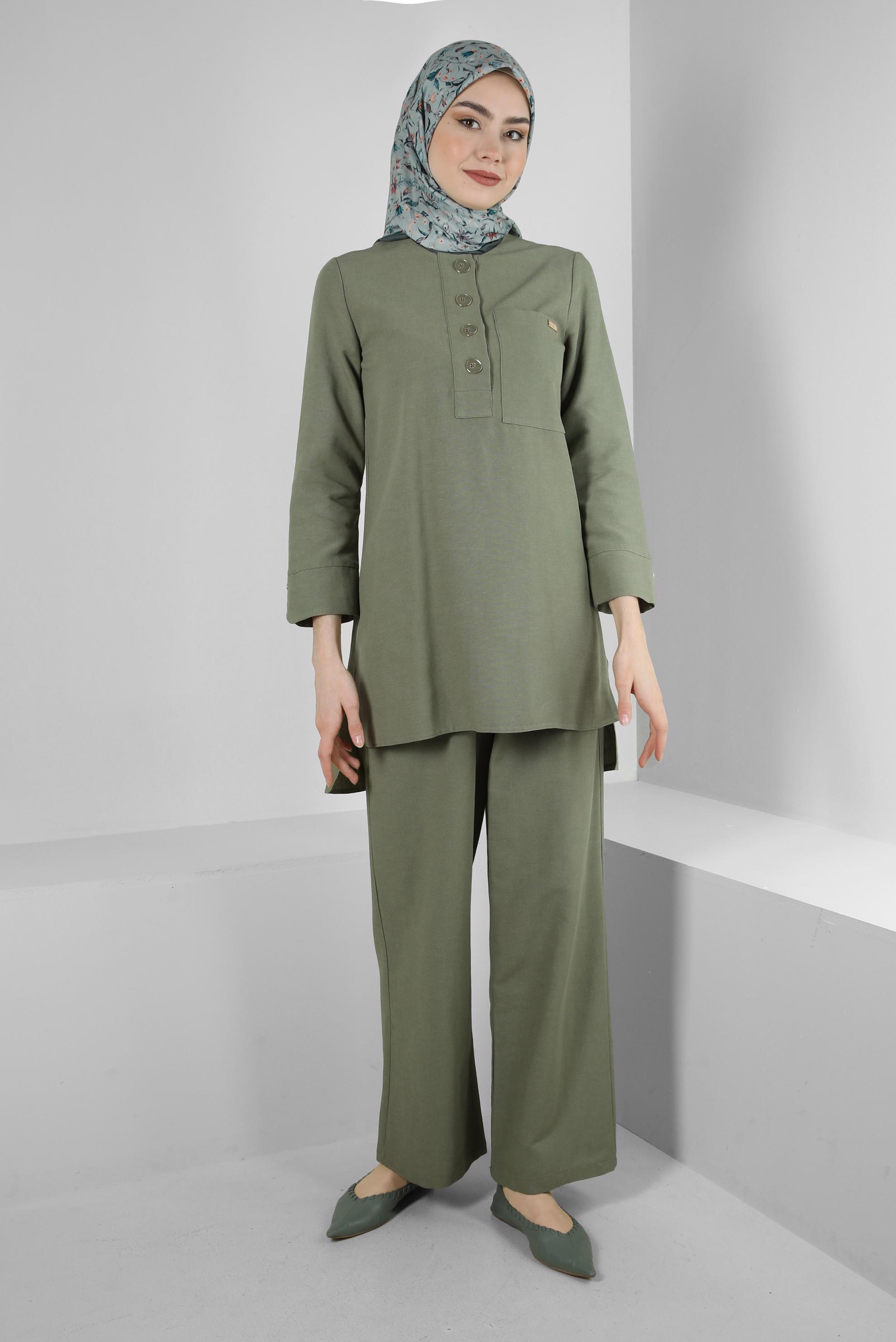 Tesettür giyim HAKİ DÜĞMELİ CEP DETAYLI İKİLİ PANTOLONLU TAKIM 43564