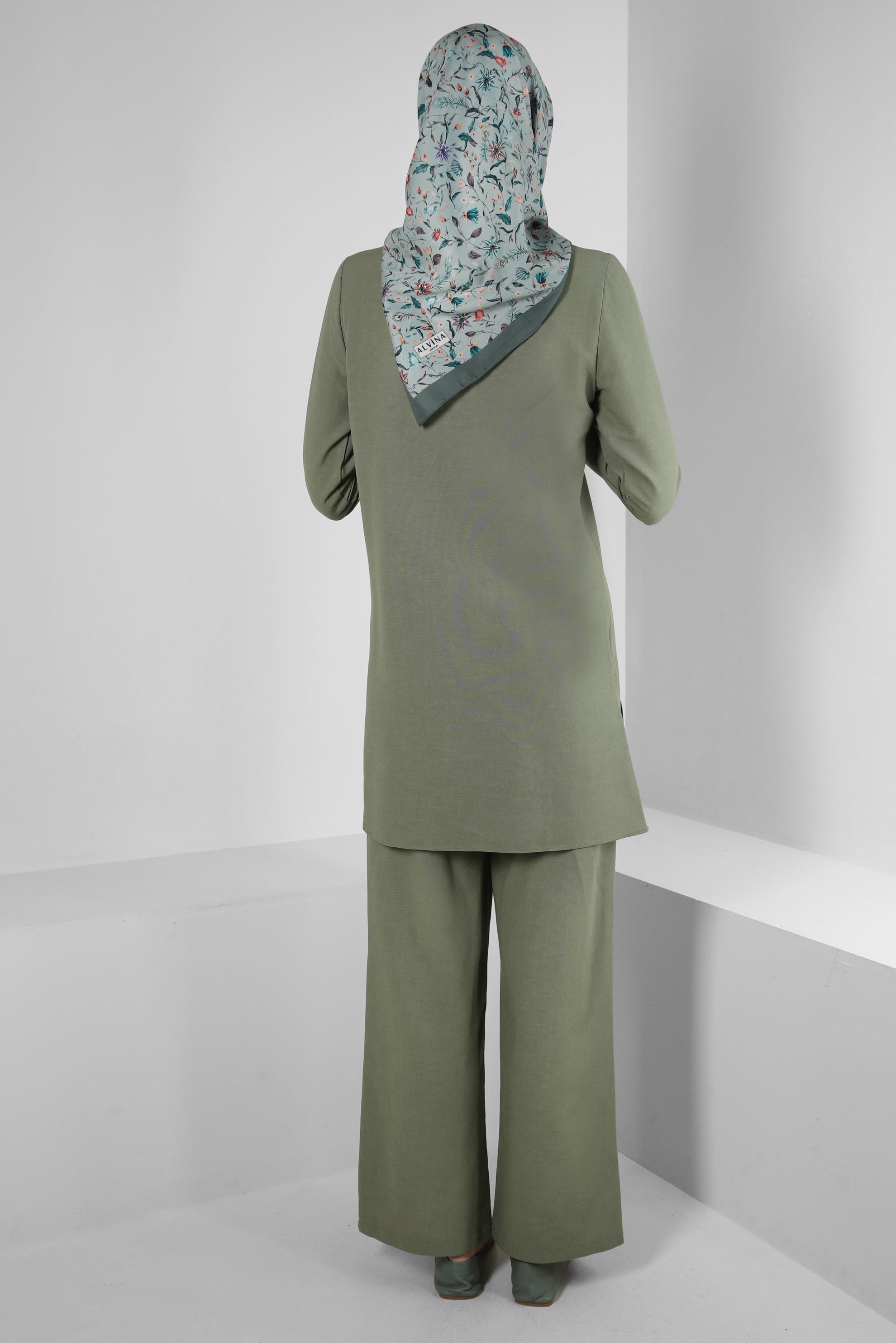 Tesettür giyim HAKİ DÜĞMELİ CEP DETAYLI İKİLİ PANTOLONLU TAKIM 43564