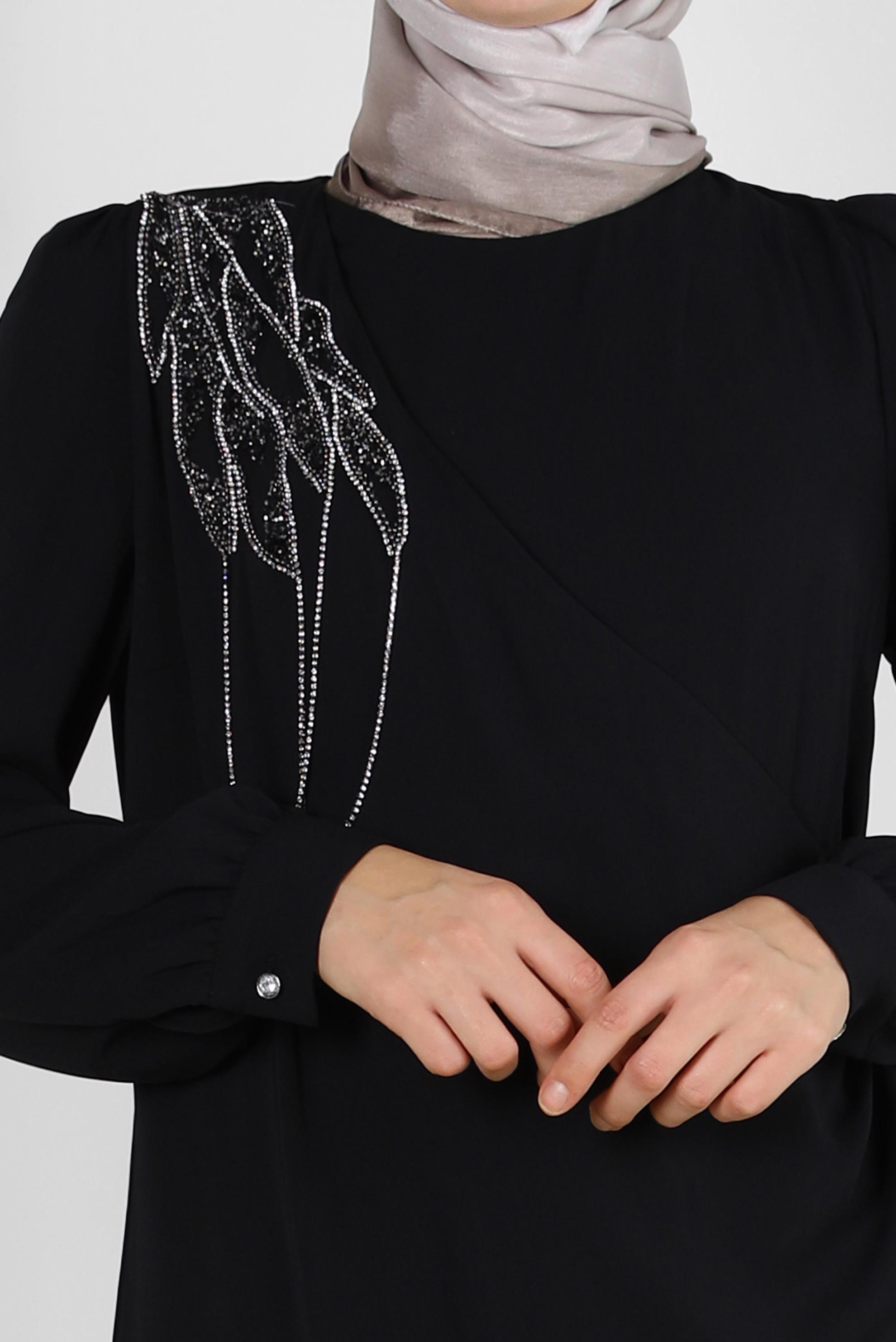 Tesettür giyim SİYAH TAŞ BASKILI BİSİKLET YAKA PANTOLONLU TAKIM 43578