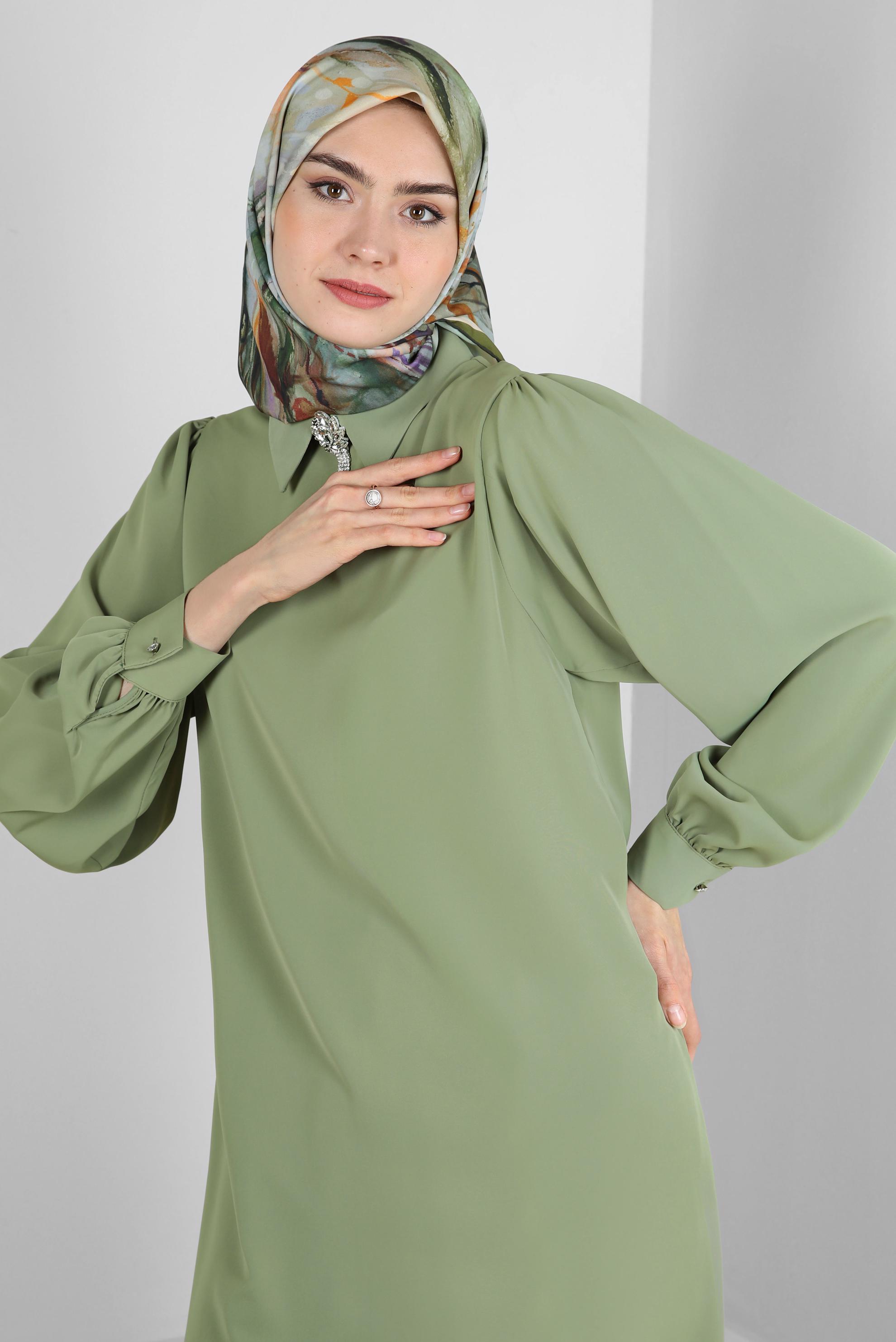 Tesettür giyim HAKİ GÖMLEK YAKA TAŞ DETAYLI PANTOLONLU TAKIM 43587