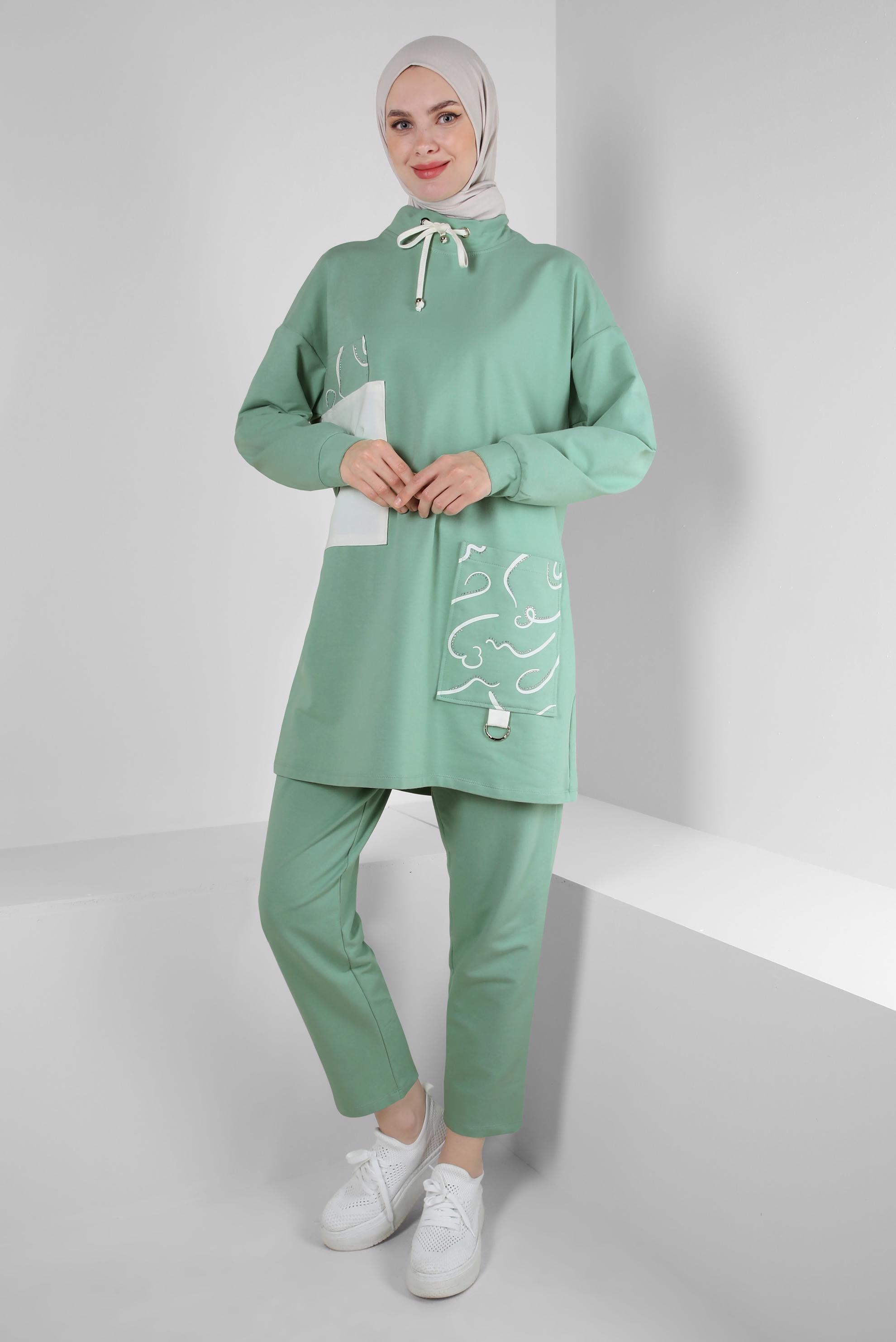 Tesettür giyim YEŞİL DESENLİ YAKASI BAĞCIKLI İKİLİ PANTOLONLU TAKIM 43593