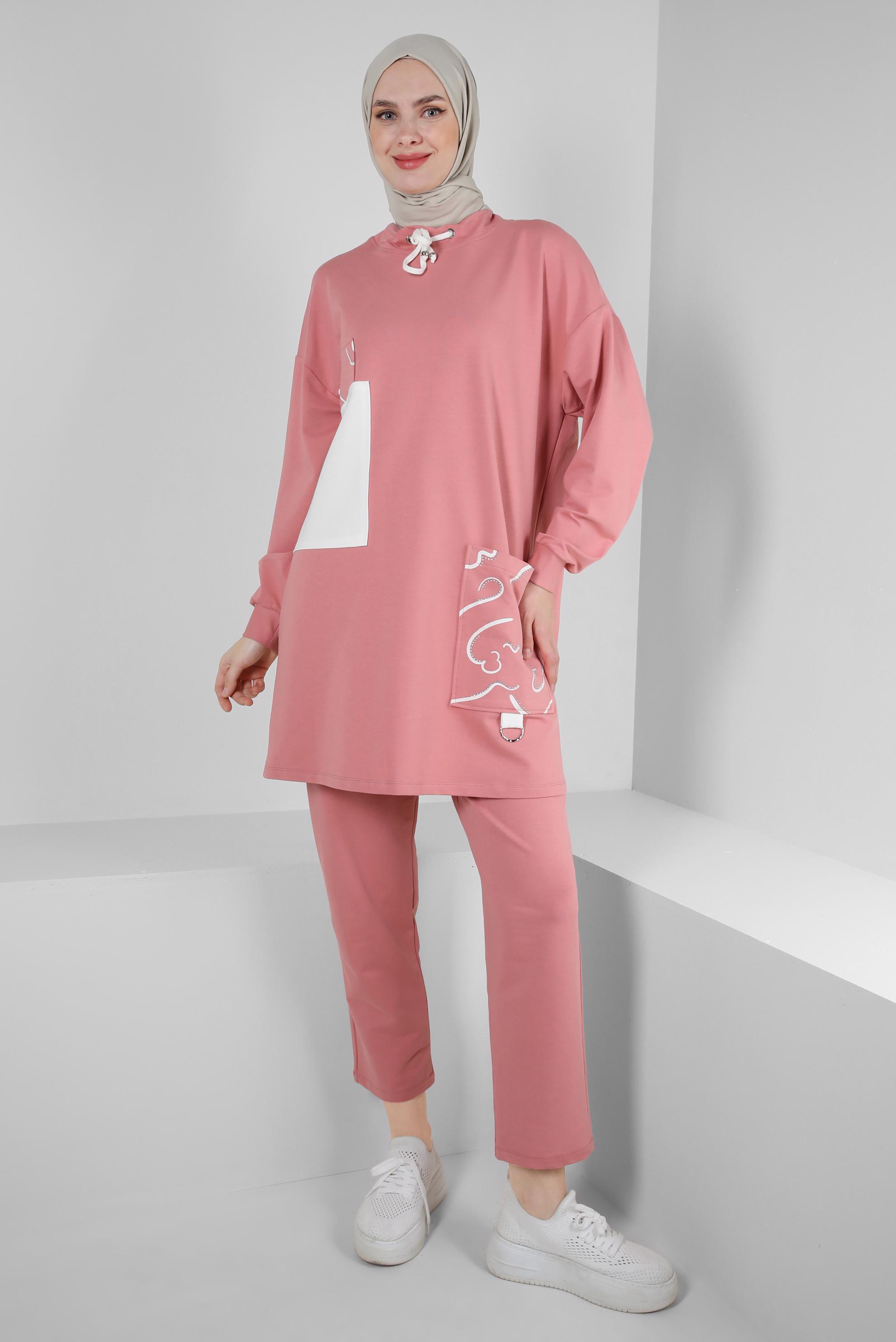 Tesettür giyim PEMBE DESENLİ YAKASI BAĞCIKLI İKİLİ PANTOLONLU TAKIM 43593