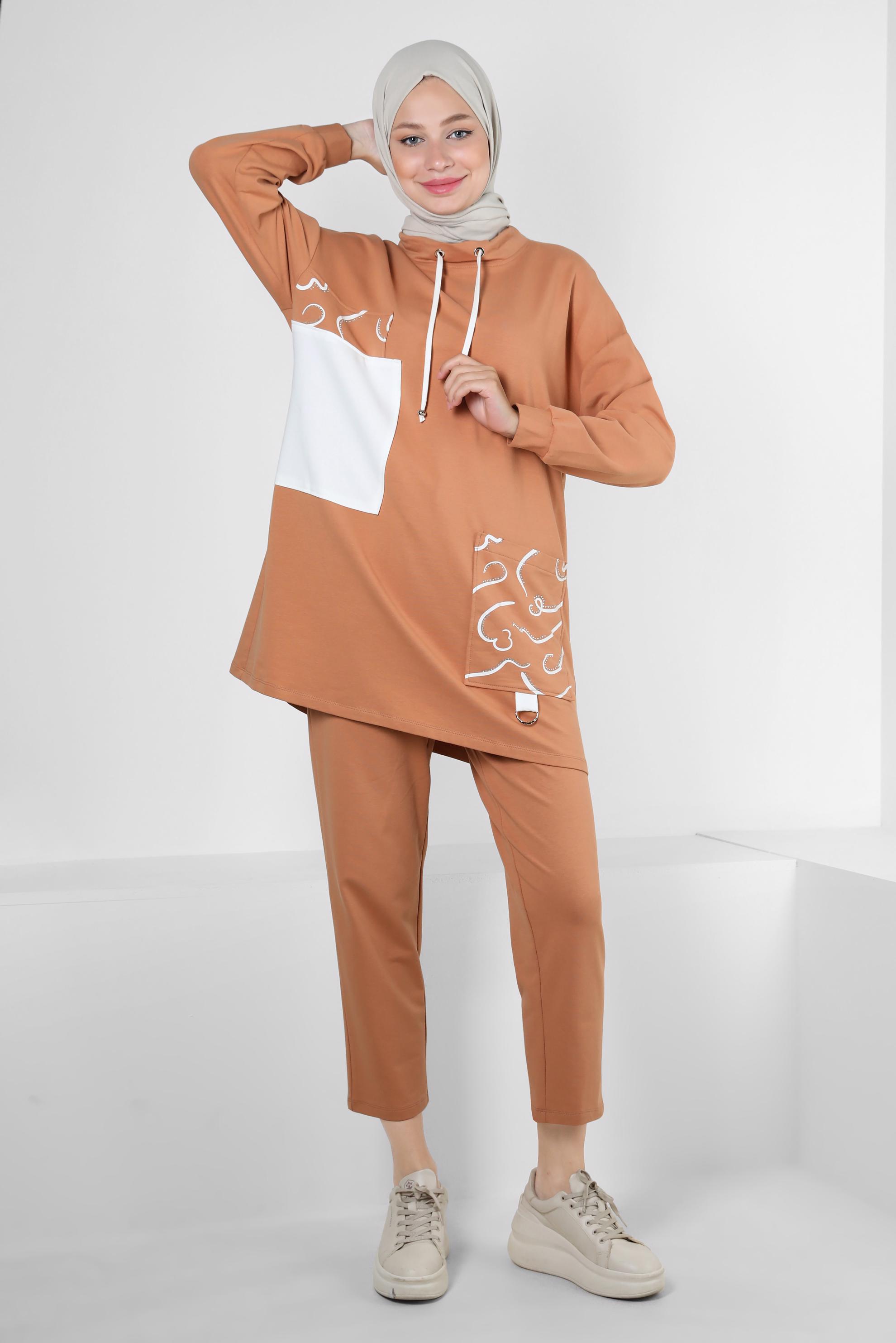 Tesettür giyim PEMBE DESENLİ YAKASI BAĞCIKLI İKİLİ PANTOLONLU TAKIM 43593